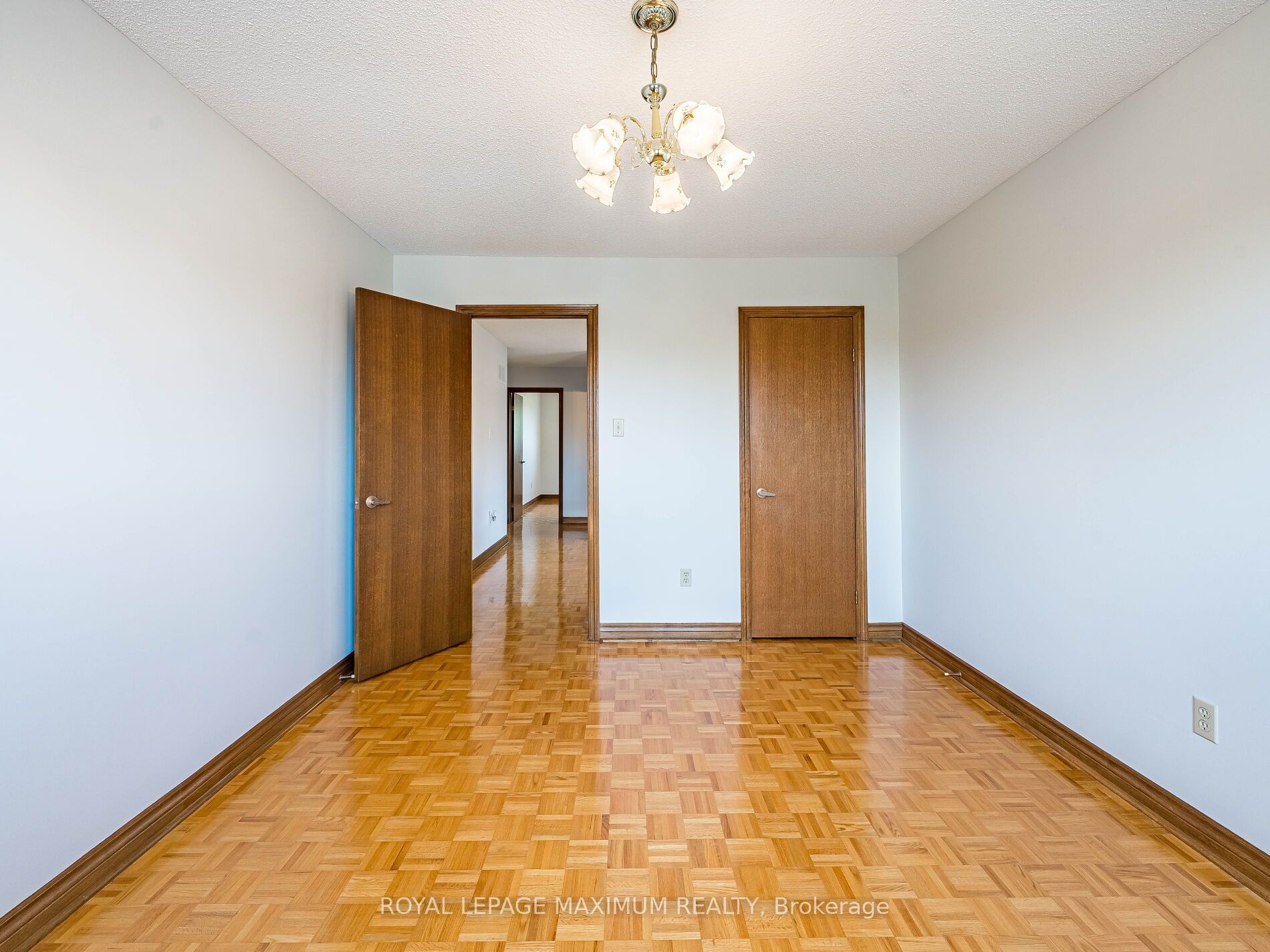 Photo 26 of 131 Kaiser Drive, Vaughan, West Woodbridge — HOMEH