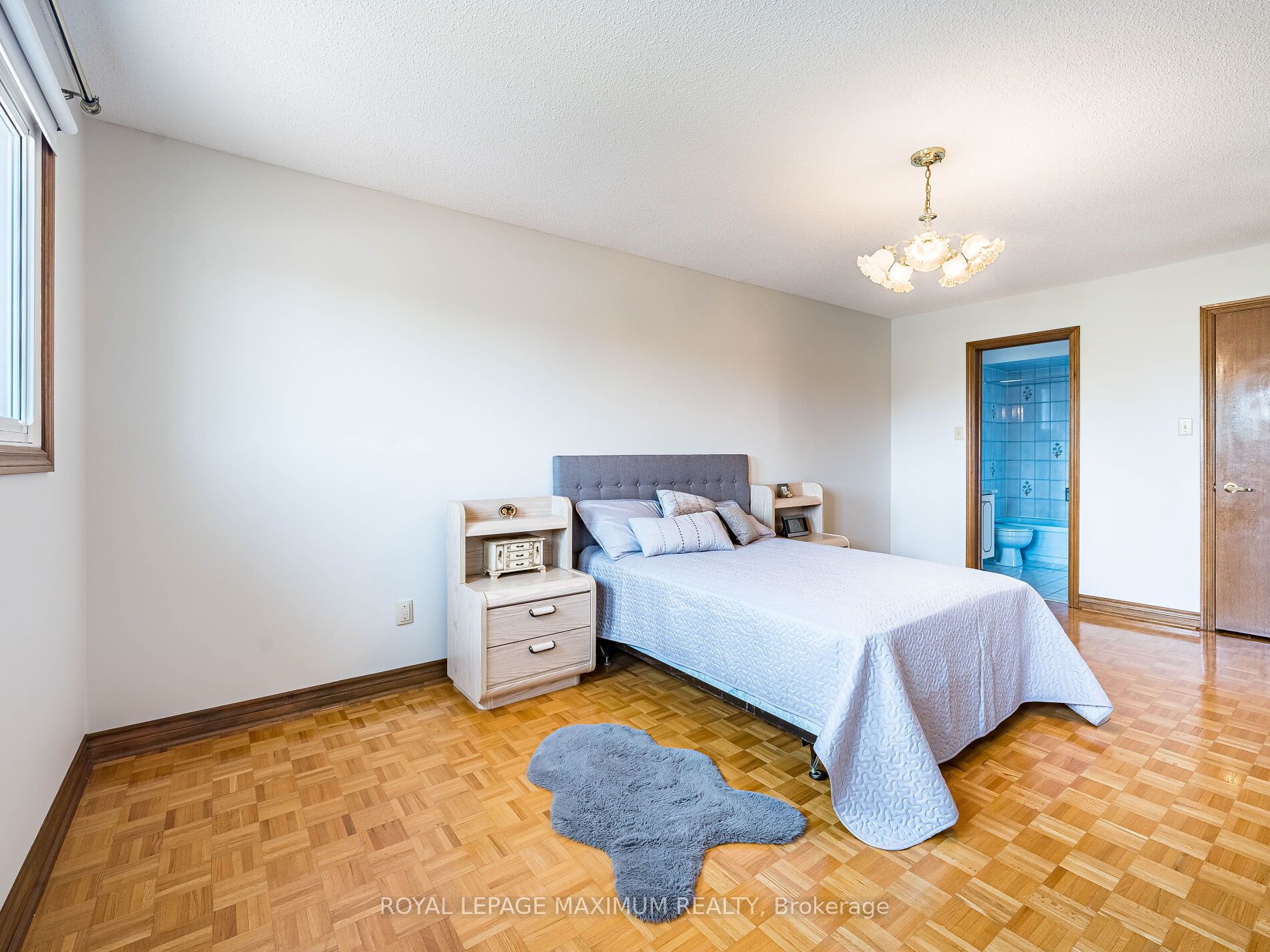 Photo 28 of 131 Kaiser Drive, Vaughan, West Woodbridge — HOMEH