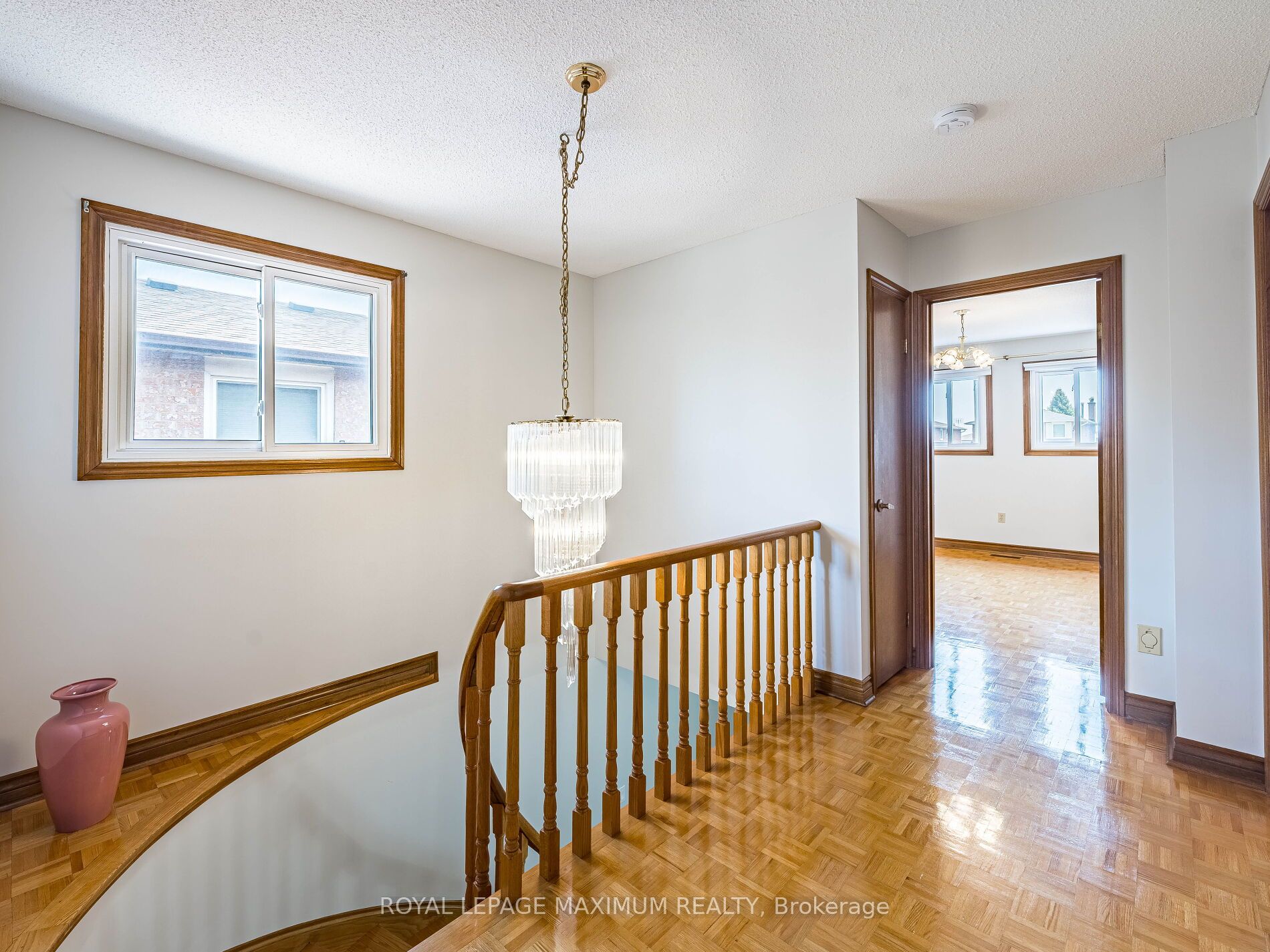 Photo 21 of 131 Kaiser Drive, Vaughan, West Woodbridge — HOMEH