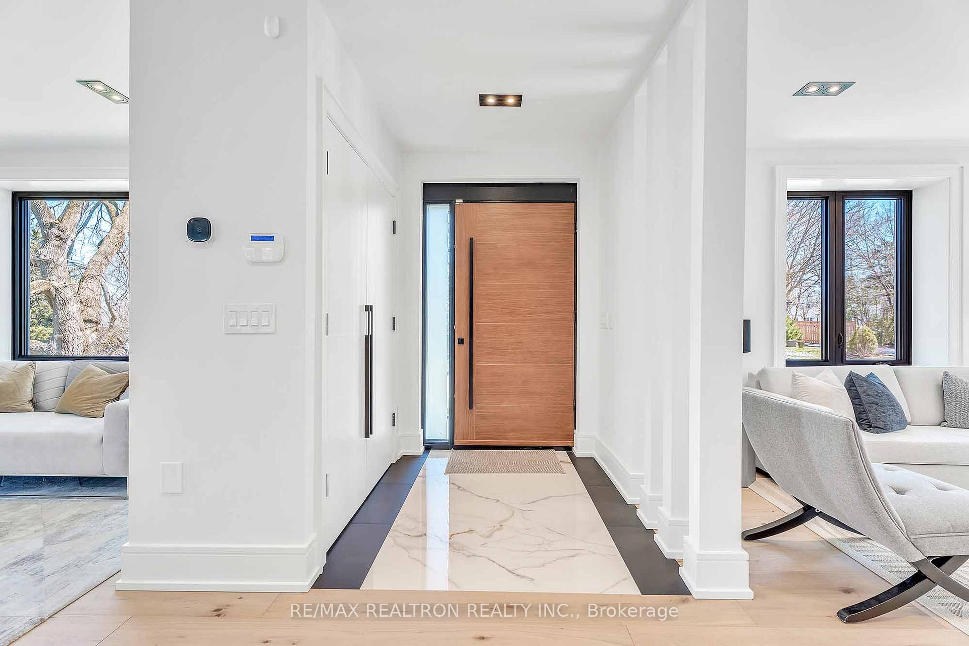 Photo 9 of 93 Highland Park Boulevard, Markham, Grandview — HOMEH