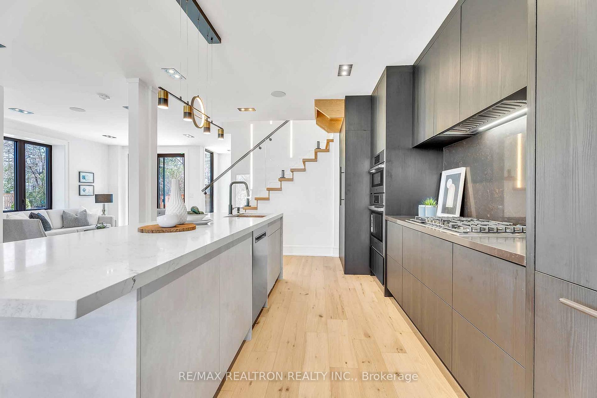 Photo 35 of 93 Highland Park Boulevard, Markham, Grandview — HOMEH