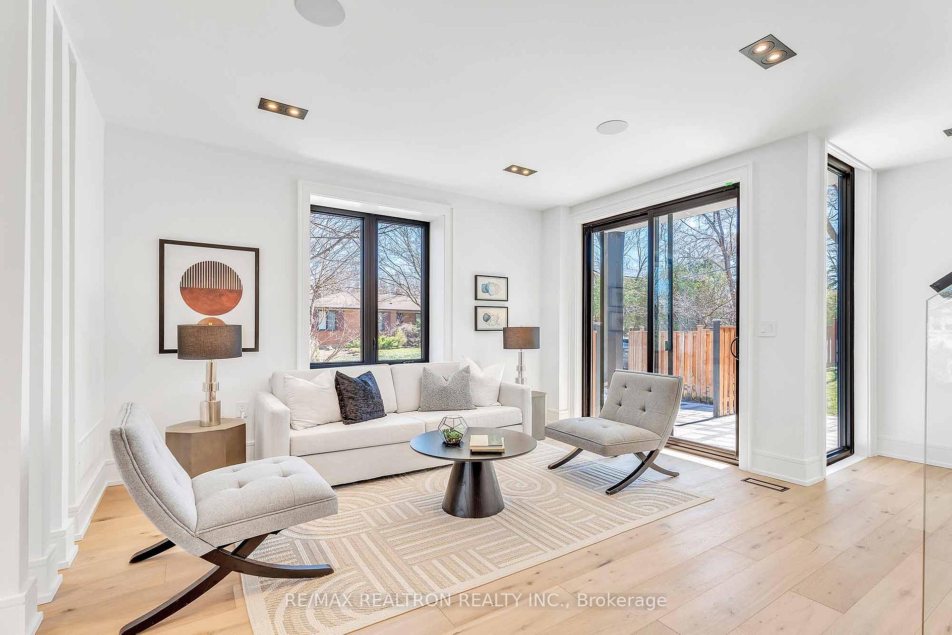 Photo 12 of 93 Highland Park Boulevard, Markham, Grandview — HOMEH