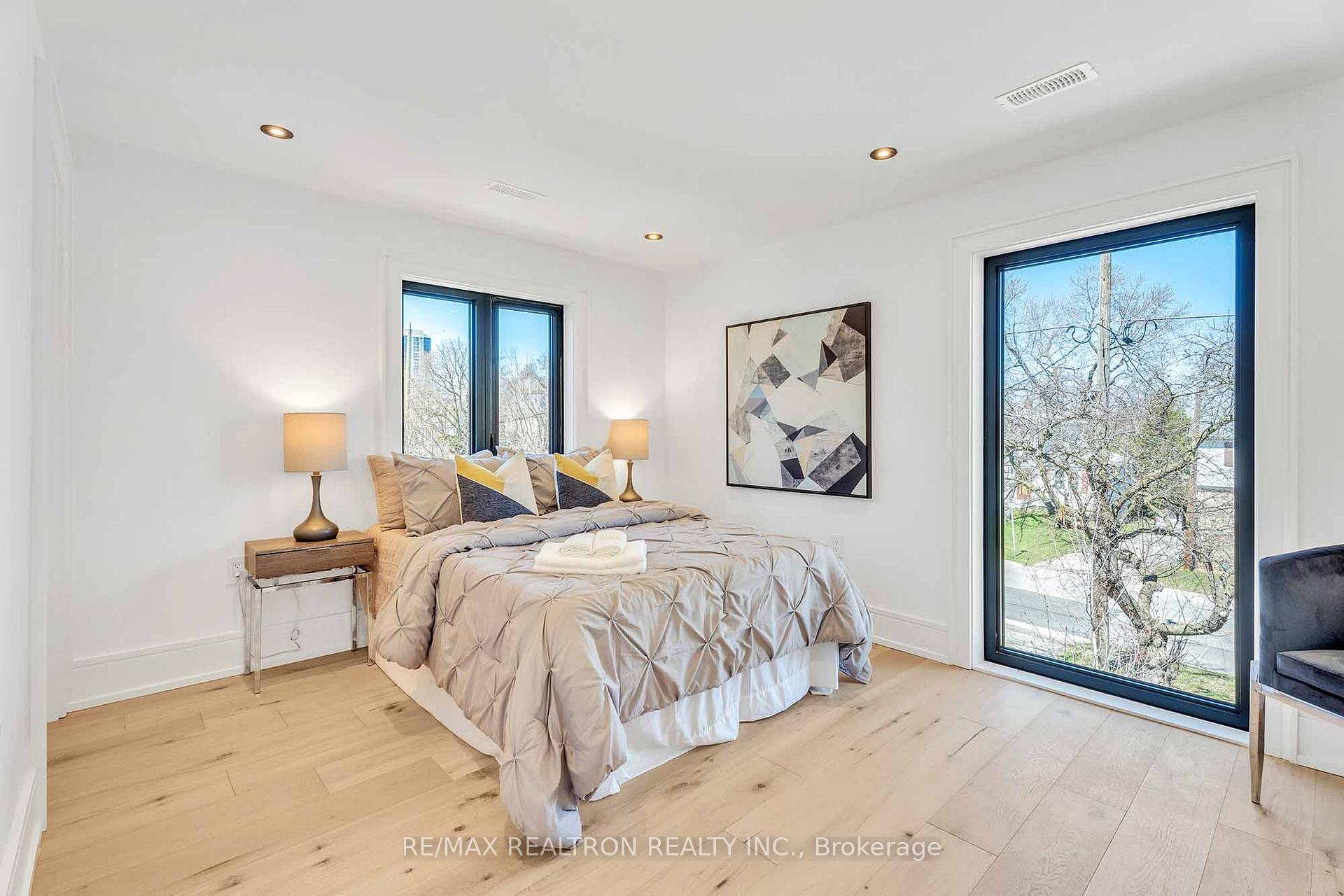 Photo 23 of 93 Highland Park Boulevard, Markham, Grandview — HOMEH