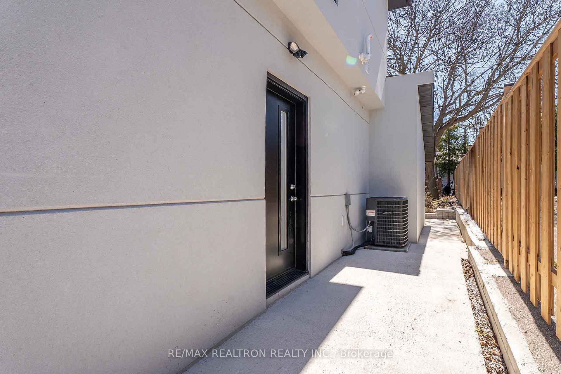 Photo 41 of 93 Highland Park Boulevard, Markham, Grandview — HOMEH