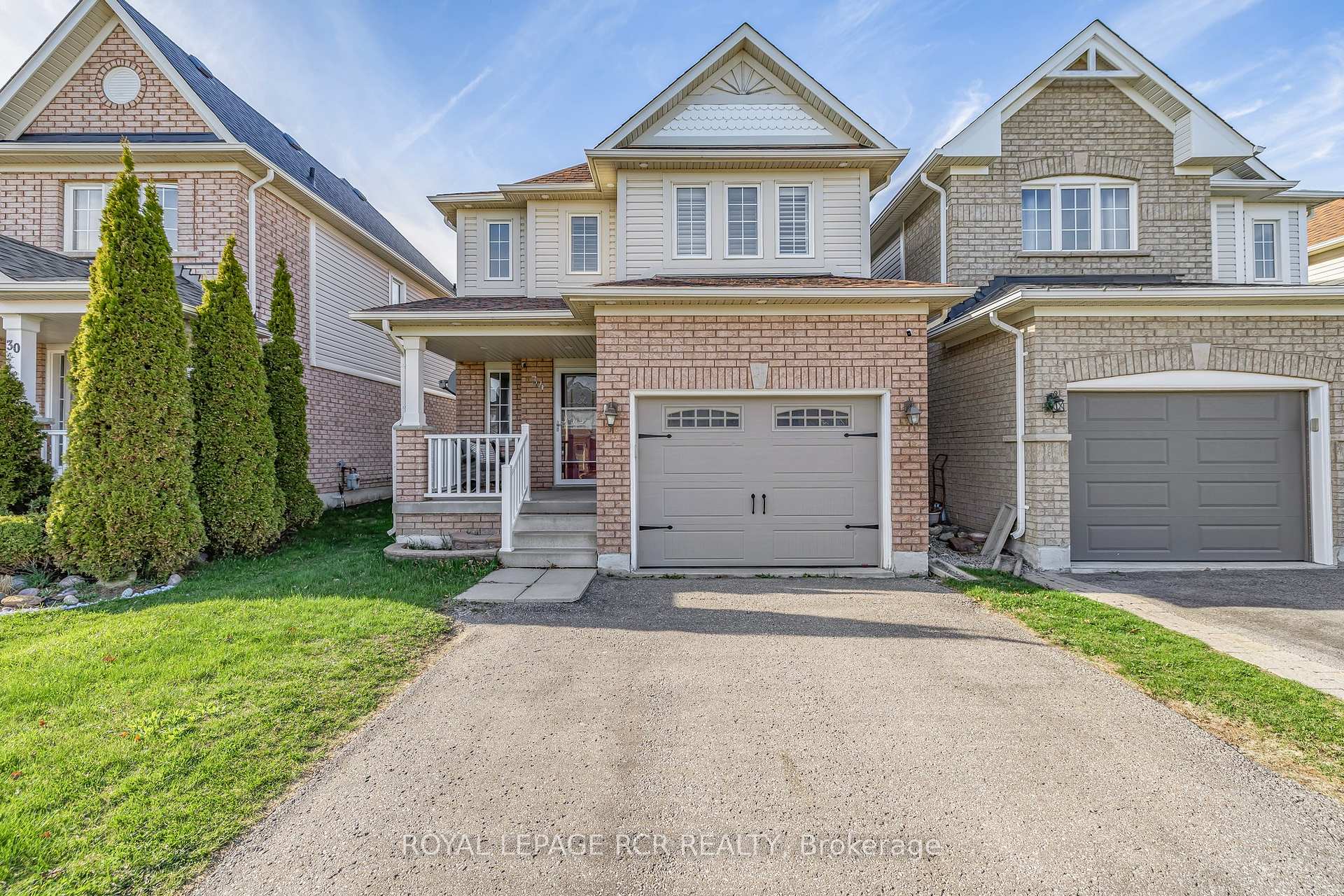 Photo 8 of 34 Childs Court, Clarington, Bowmanville — HOMEH