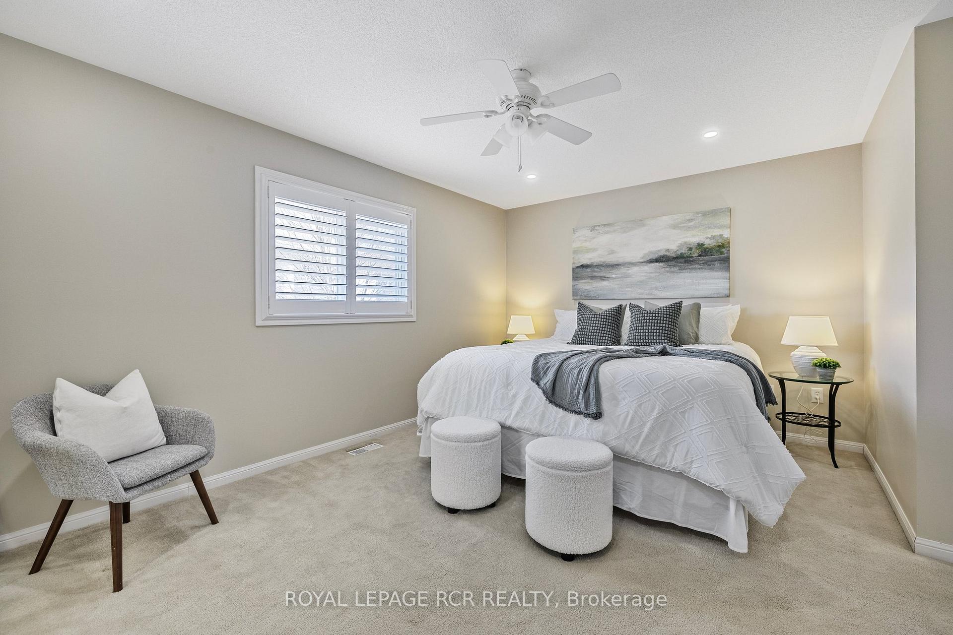 Photo 21 of 34 Childs Court, Clarington, Bowmanville — HOMEH