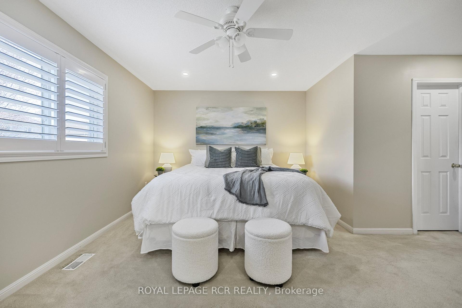 Photo 17 of 34 Childs Court, Clarington, Bowmanville — HOMEH