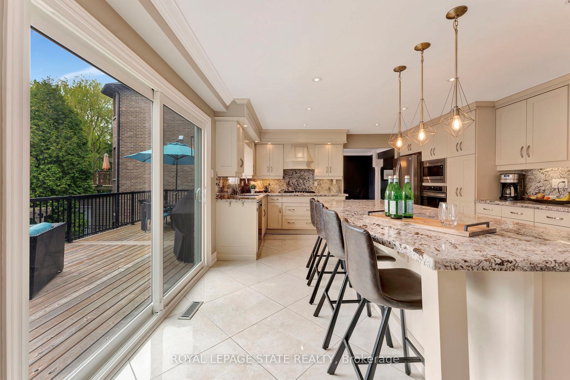 Photo 6 of 660 Highvalley Road, Hamilton, Ancaster — HOMEH