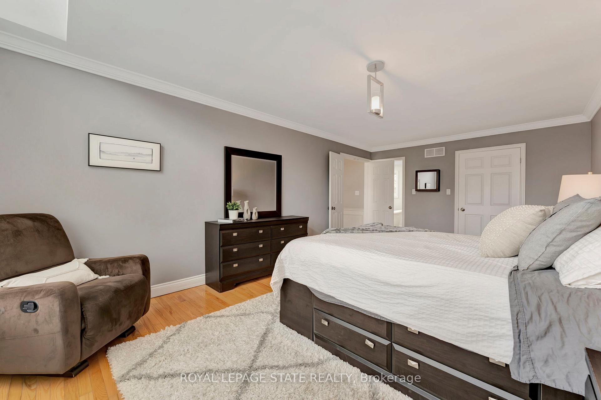 Photo 32 of 660 Highvalley Road, Hamilton, Ancaster — HOMEH