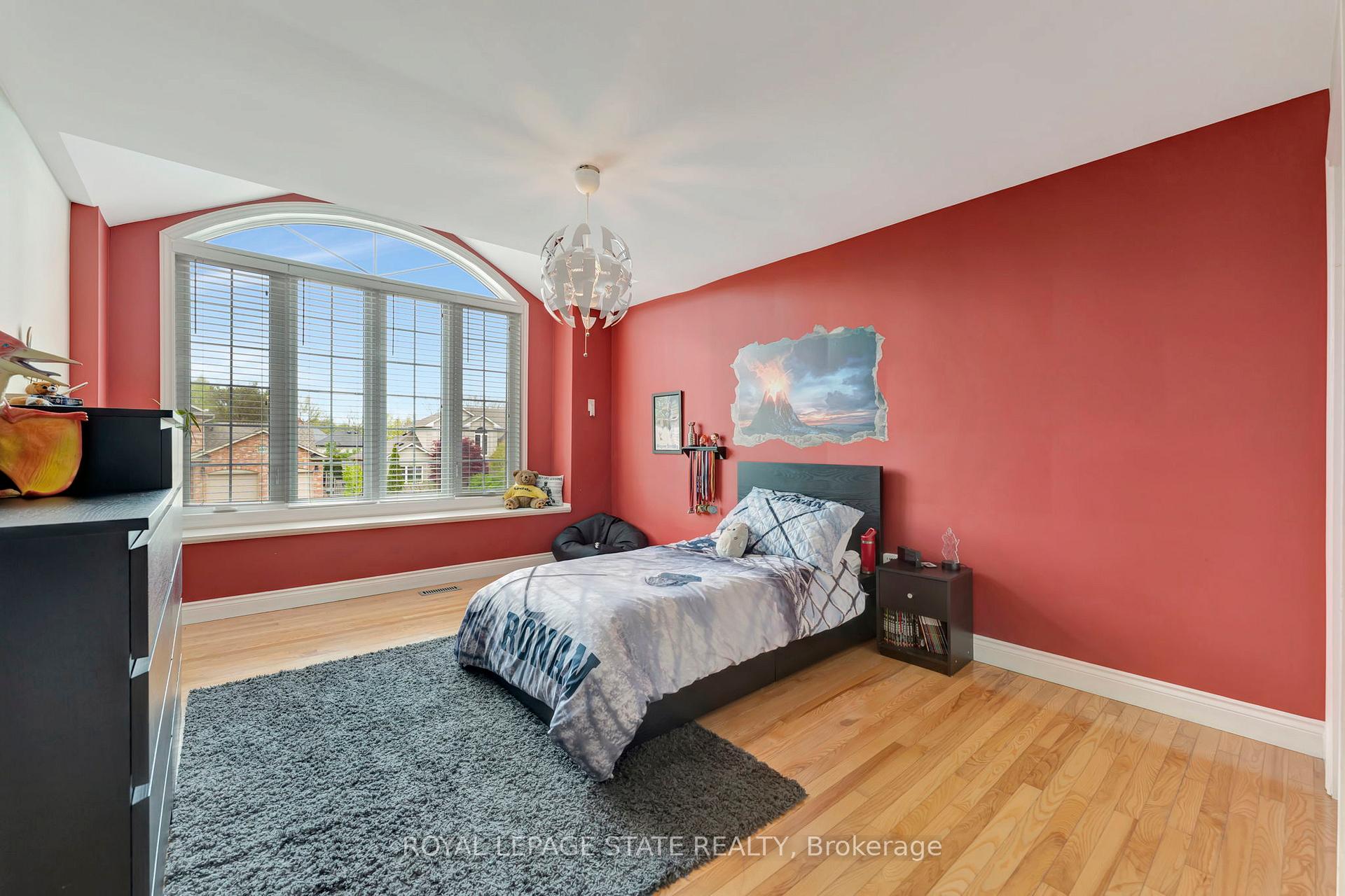 Photo 33 of 660 Highvalley Road, Hamilton, Ancaster — HOMEH