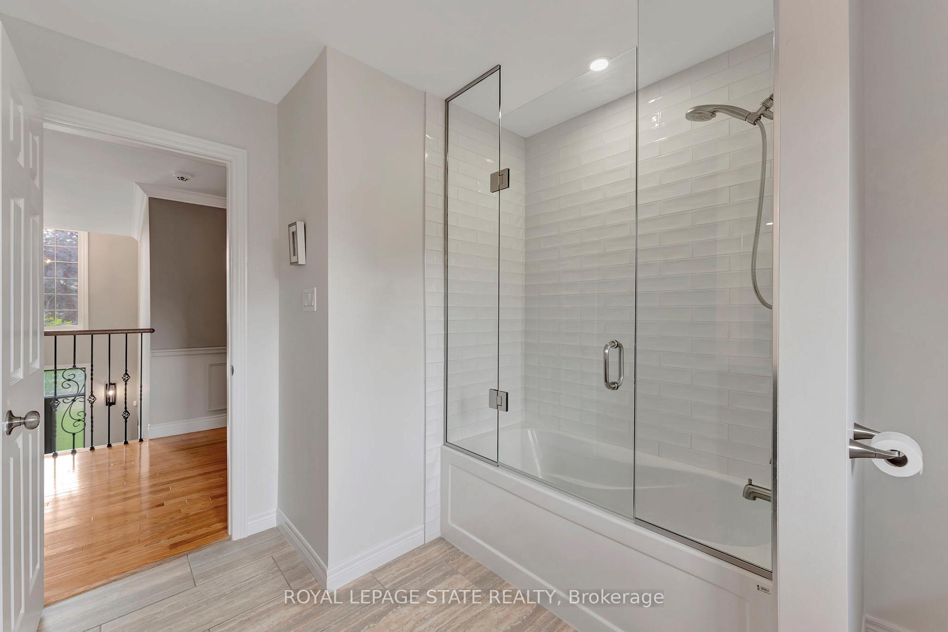 Photo 17 of 660 Highvalley Road, Hamilton, Ancaster — HOMEH