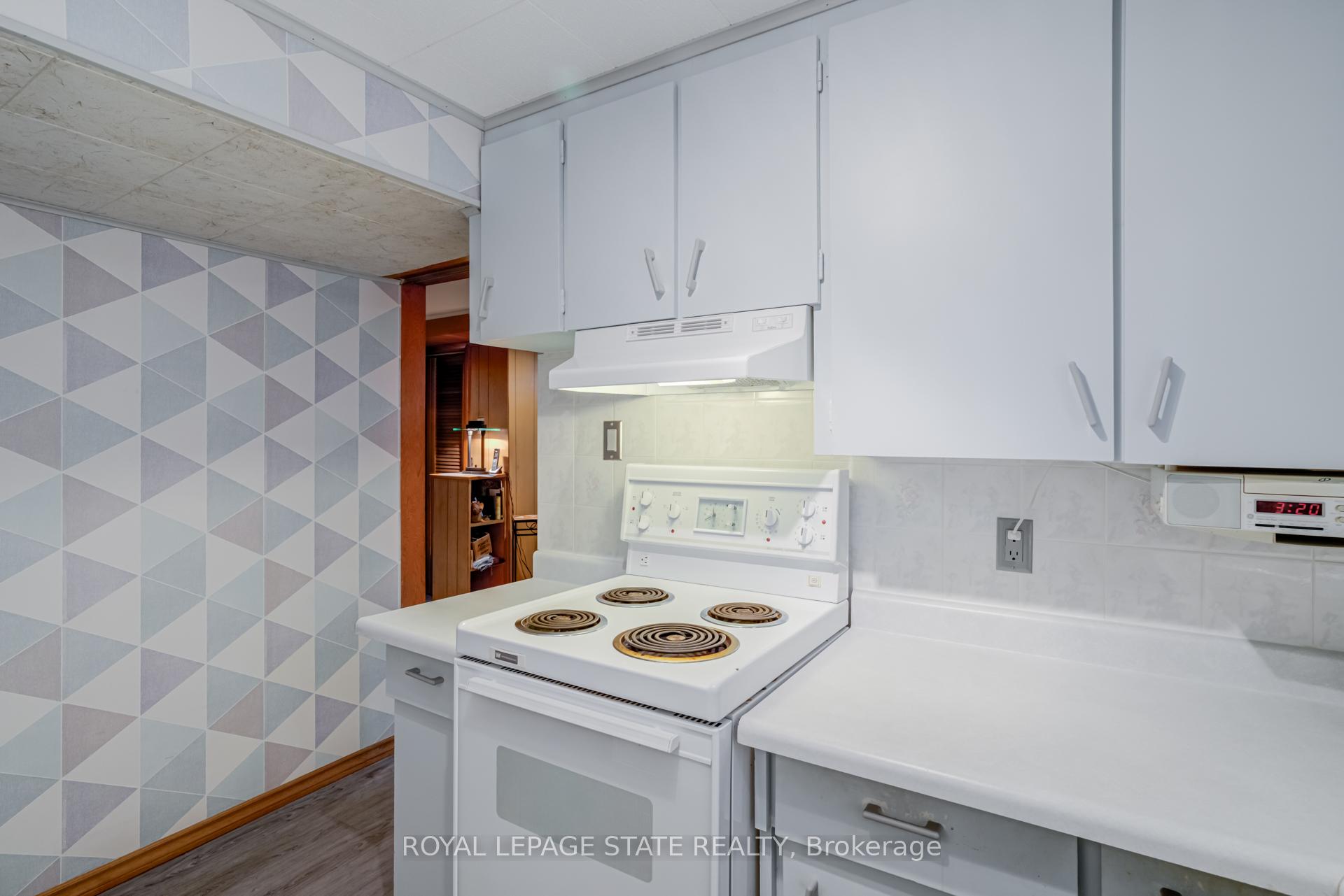 Photo 27 of 46 Deschene Avenue, Hamilton, Greeningdon — HOMEH