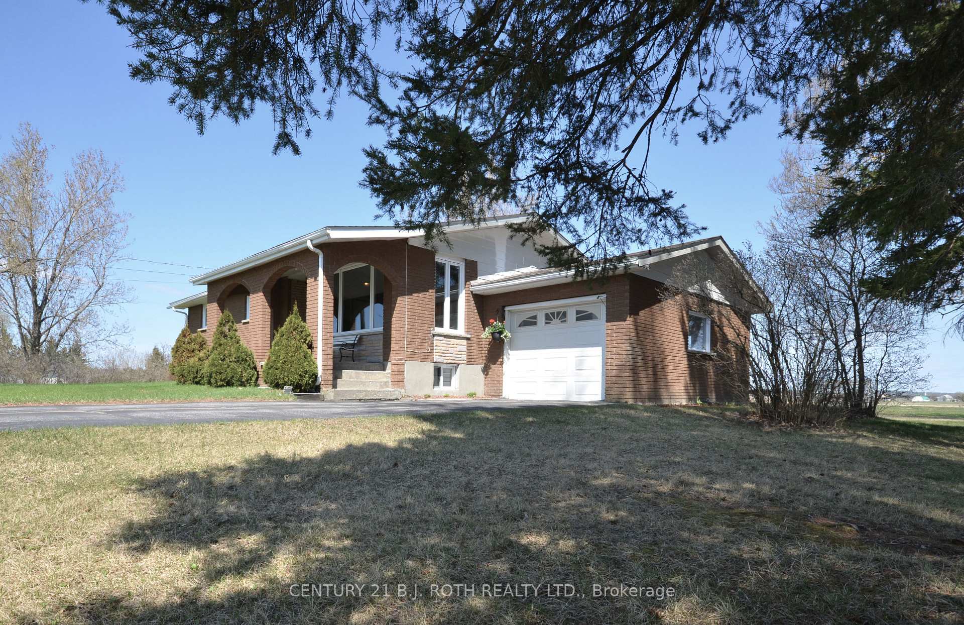 Photo 1 of 11704 64 Highway, West Nipissing, Verner — HOMEH