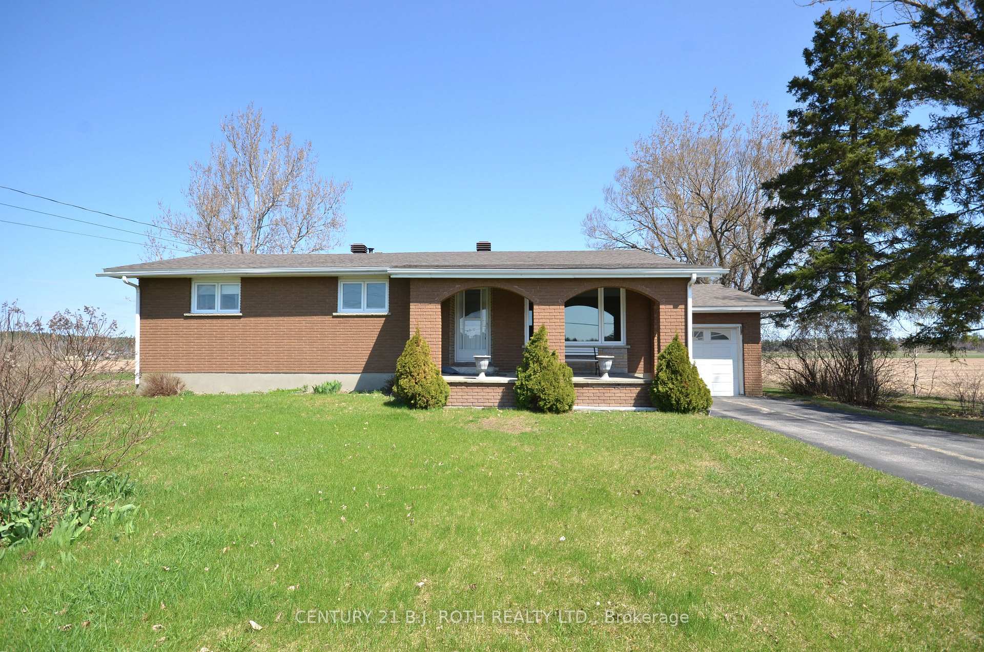 Photo 4 of 11704 64 Highway, West Nipissing, Verner — HOMEH