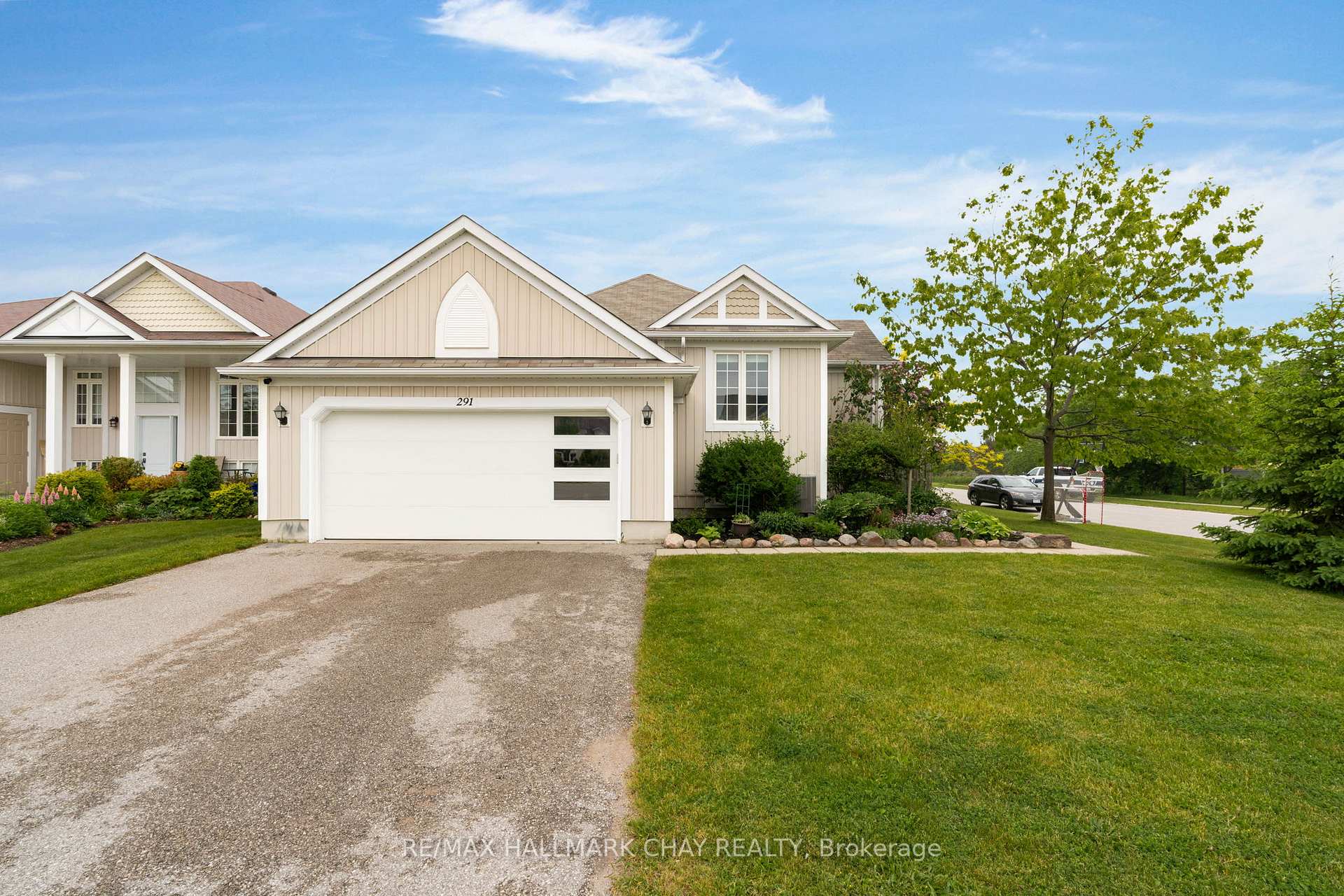 Photo 3 of 291 Regina Street, Clearview, Stayner — HOMEH