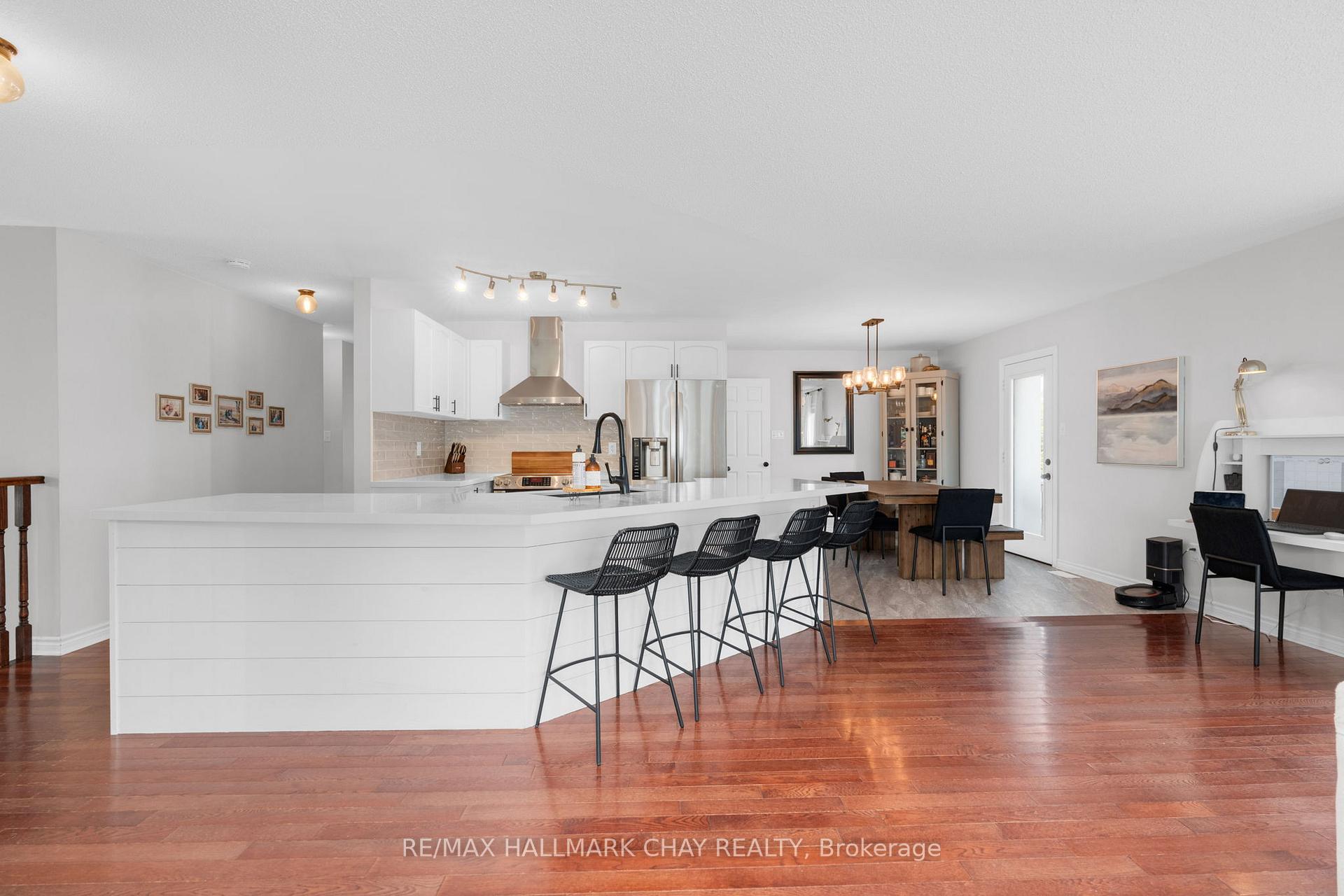 Photo 16 of 291 Regina Street, Clearview, Stayner — HOMEH