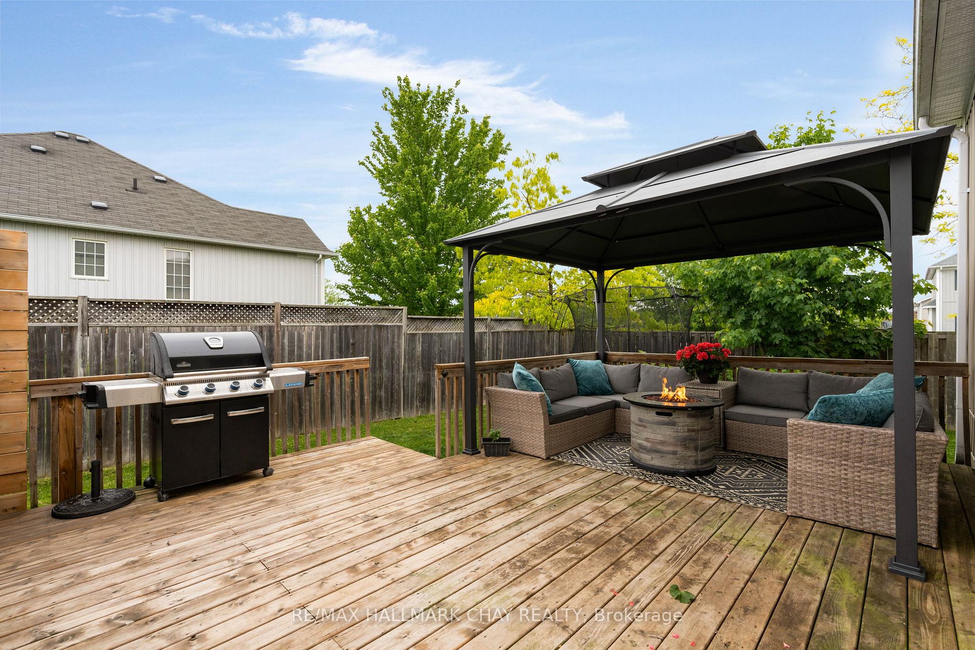 Photo 33 of 291 Regina Street, Clearview, Stayner — HOMEH