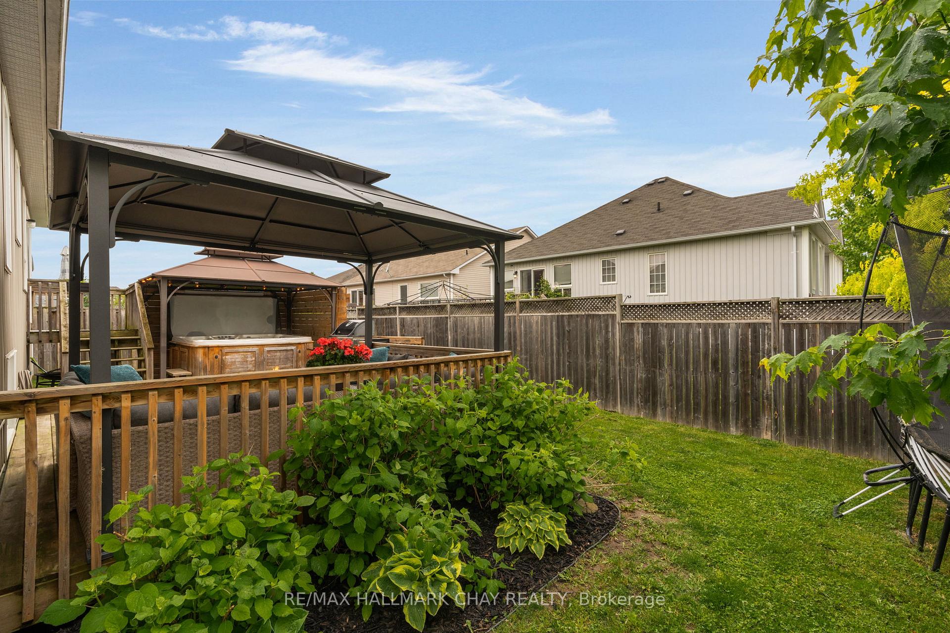 Photo 38 of 291 Regina Street, Clearview, Stayner — HOMEH