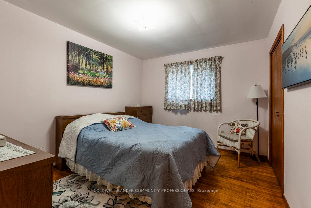 Photo 25 of 16 Elm Avenue, Hamilton, Stoney Creek — HOMEH