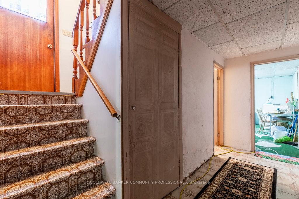 Photo 46 of 16 Elm Avenue, Hamilton, Stoney Creek — HOMEH