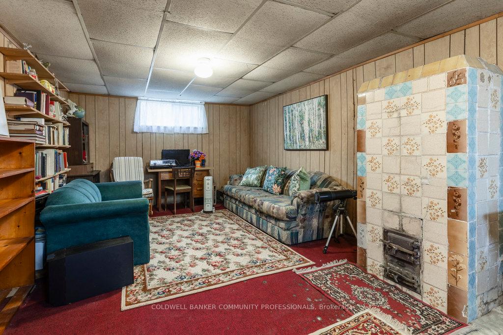 Photo 19 of 16 Elm Avenue, Hamilton, Stoney Creek — HOMEH