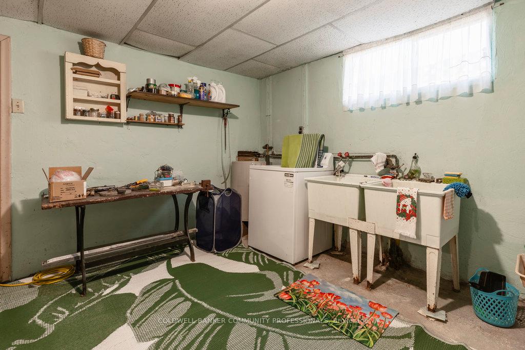 Photo 32 of 16 Elm Avenue, Hamilton, Stoney Creek — HOMEH