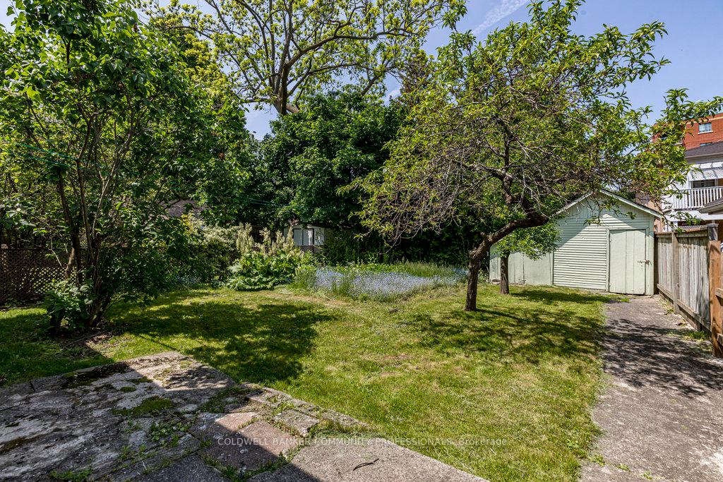 Photo 45 of 16 Elm Avenue, Hamilton, Stoney Creek — HOMEH