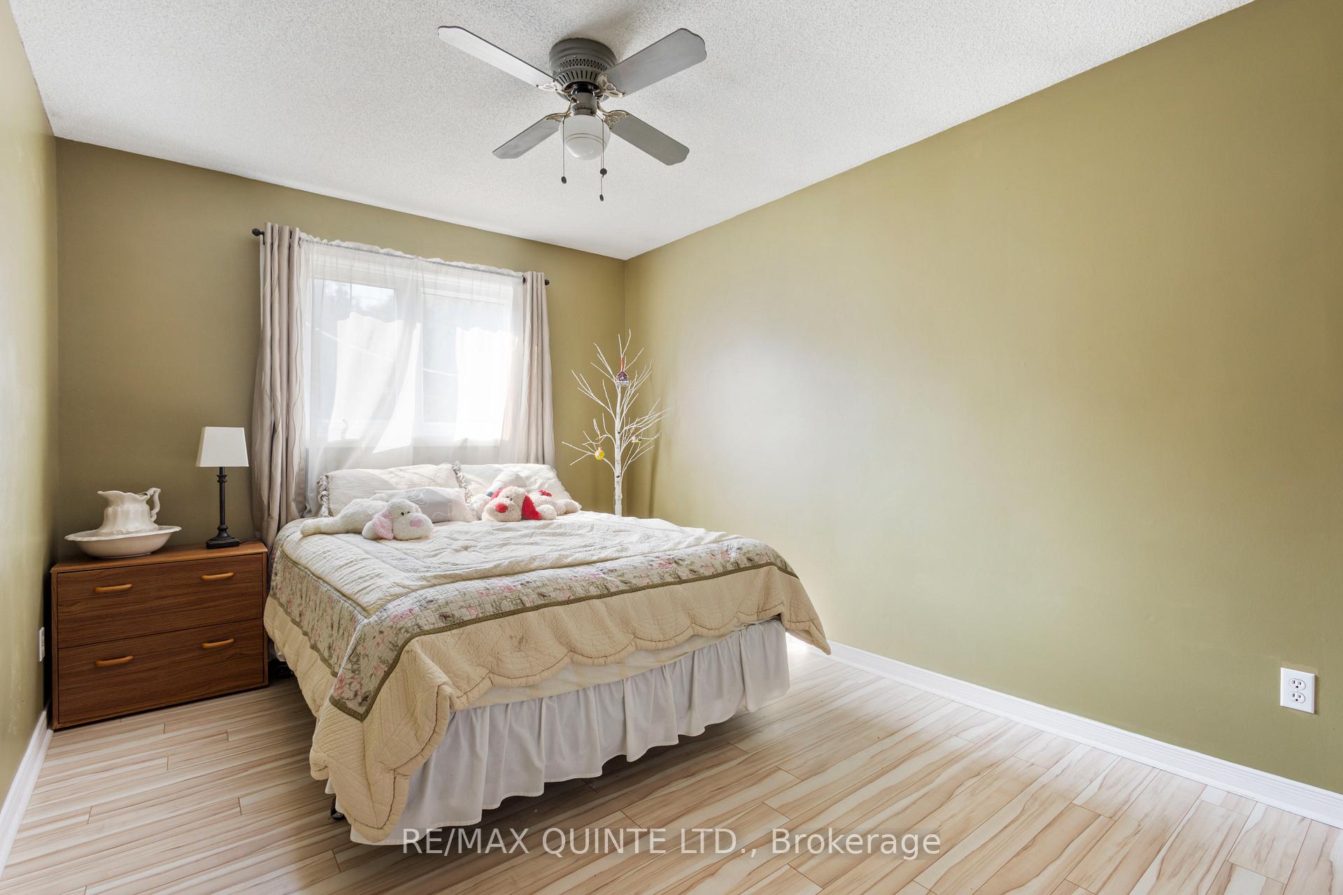 Photo 13 of 563 Thrasher Road, Belleville, Thurlow Ward — HOMEH