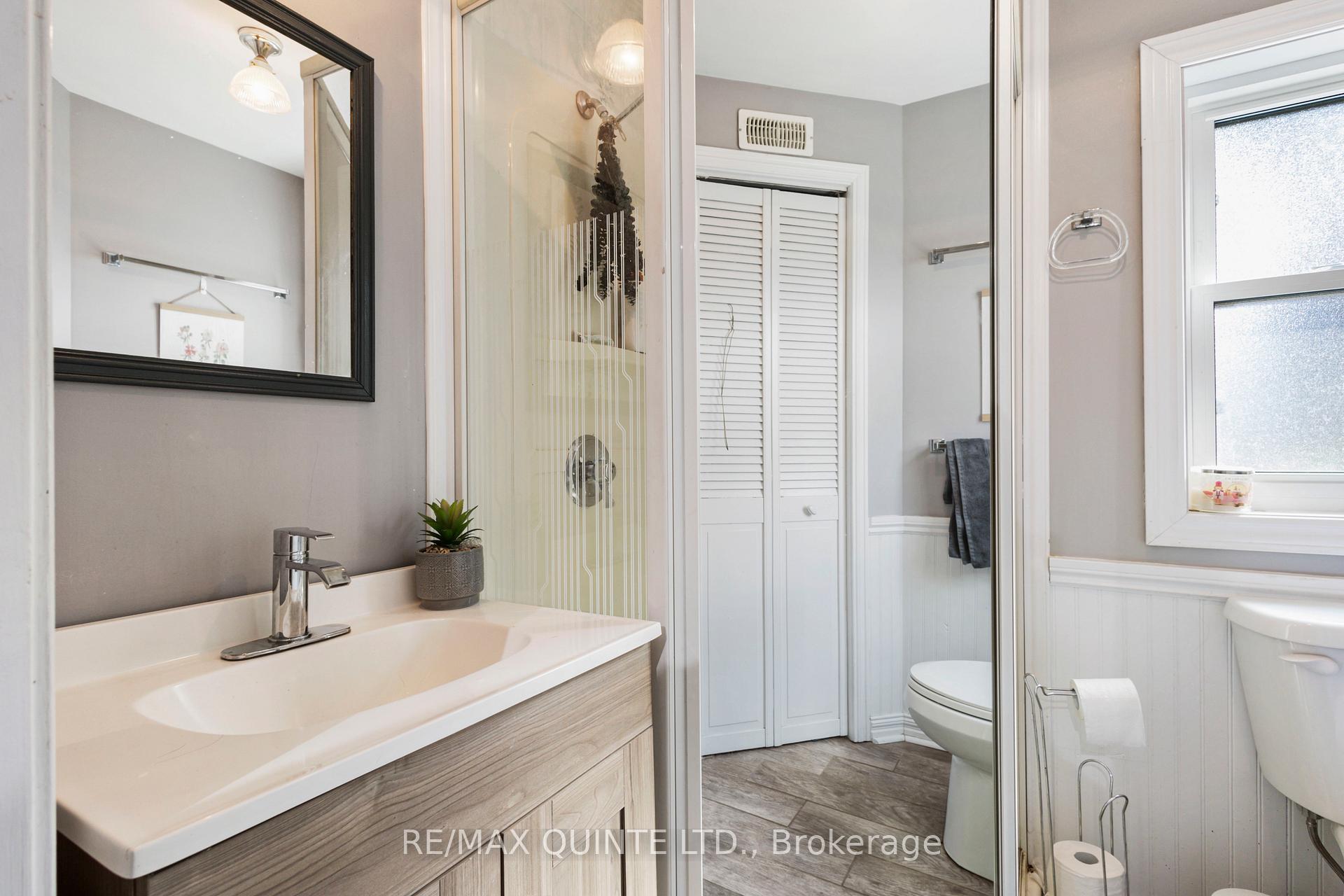 Photo 18 of 563 Thrasher Road, Belleville, Thurlow Ward — HOMEH