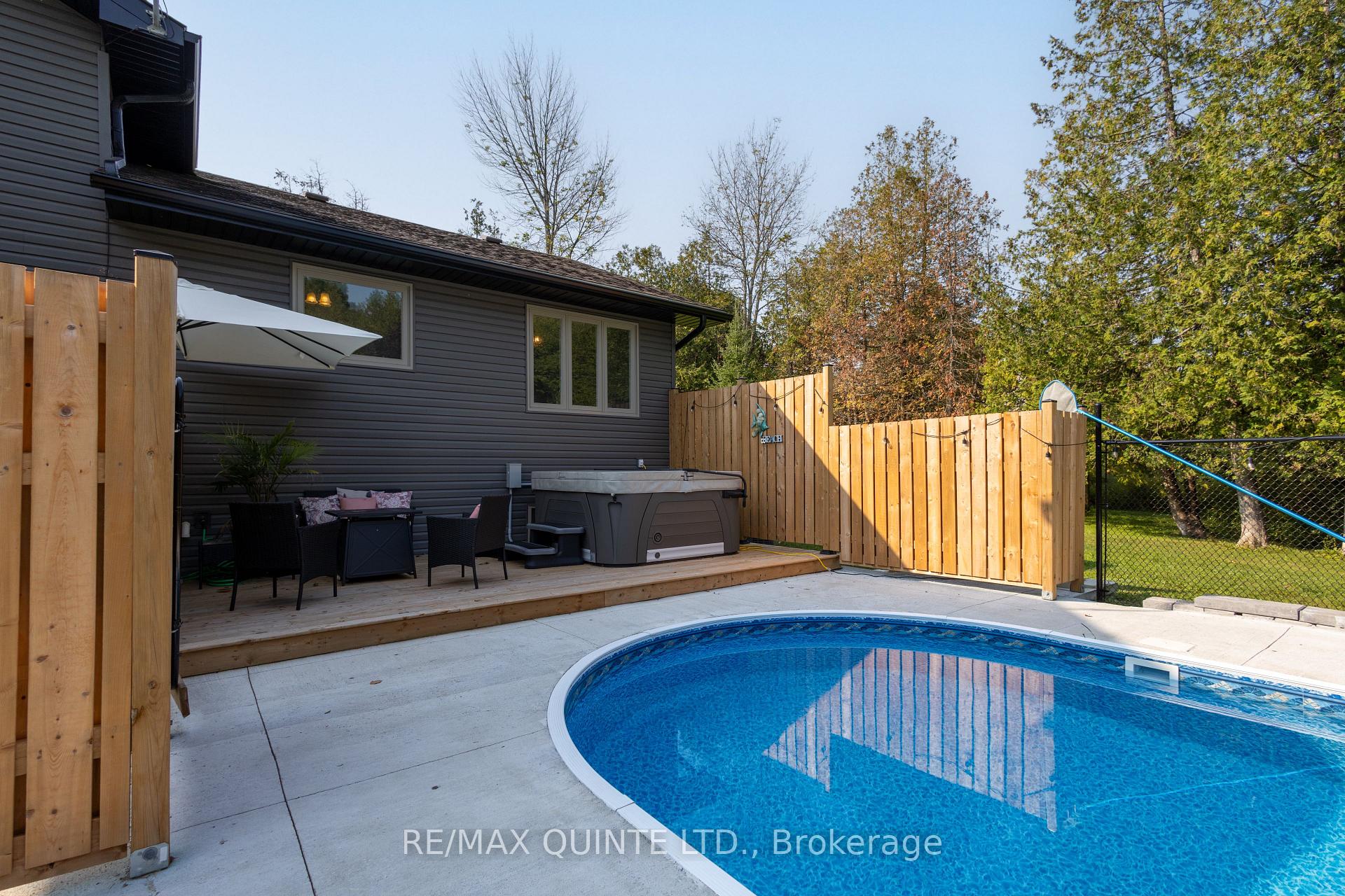 Photo 24 of 563 Thrasher Road, Belleville, Thurlow Ward — HOMEH