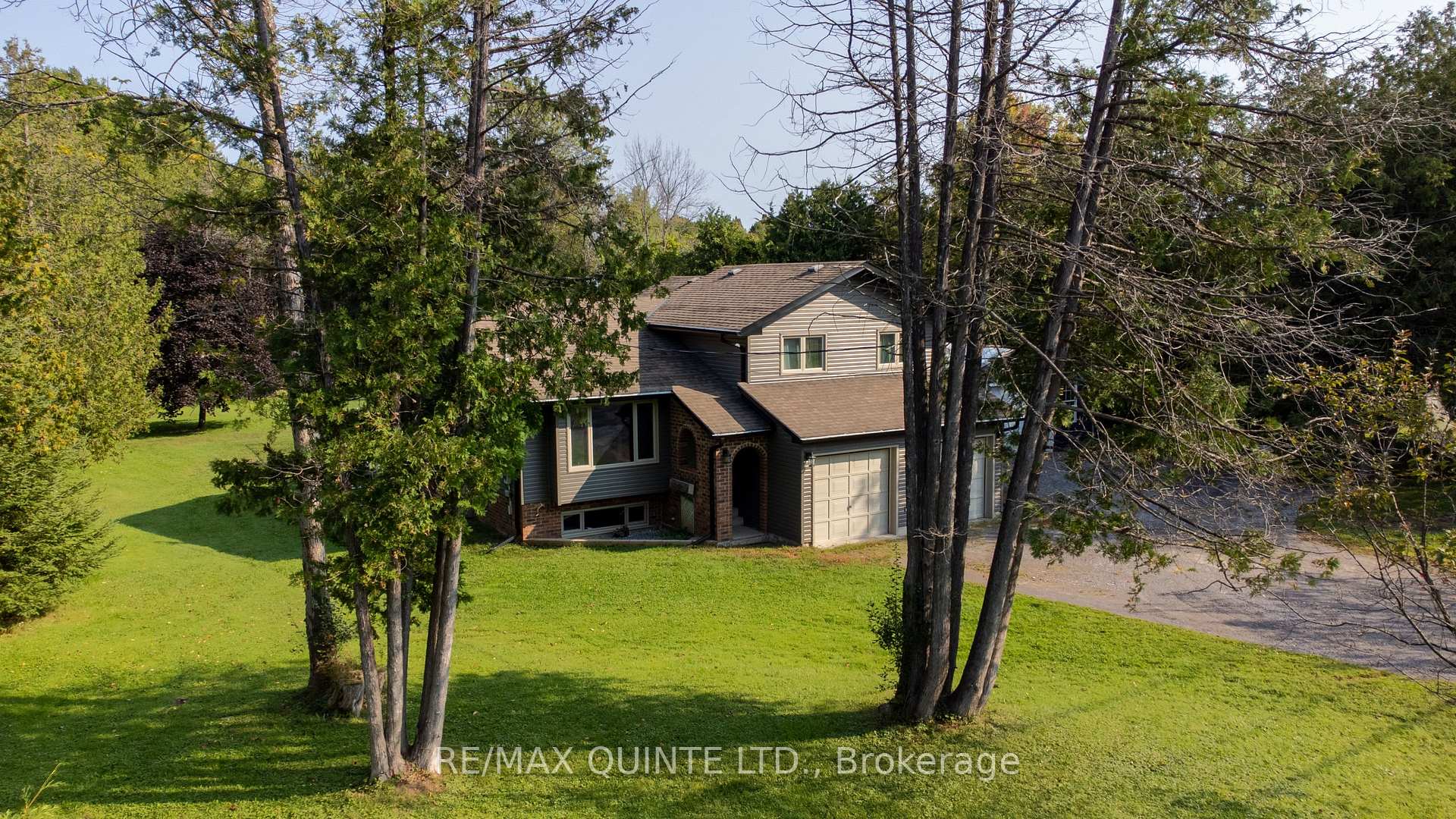 Photo 34 of 563 Thrasher Road, Belleville, Thurlow Ward — HOMEH