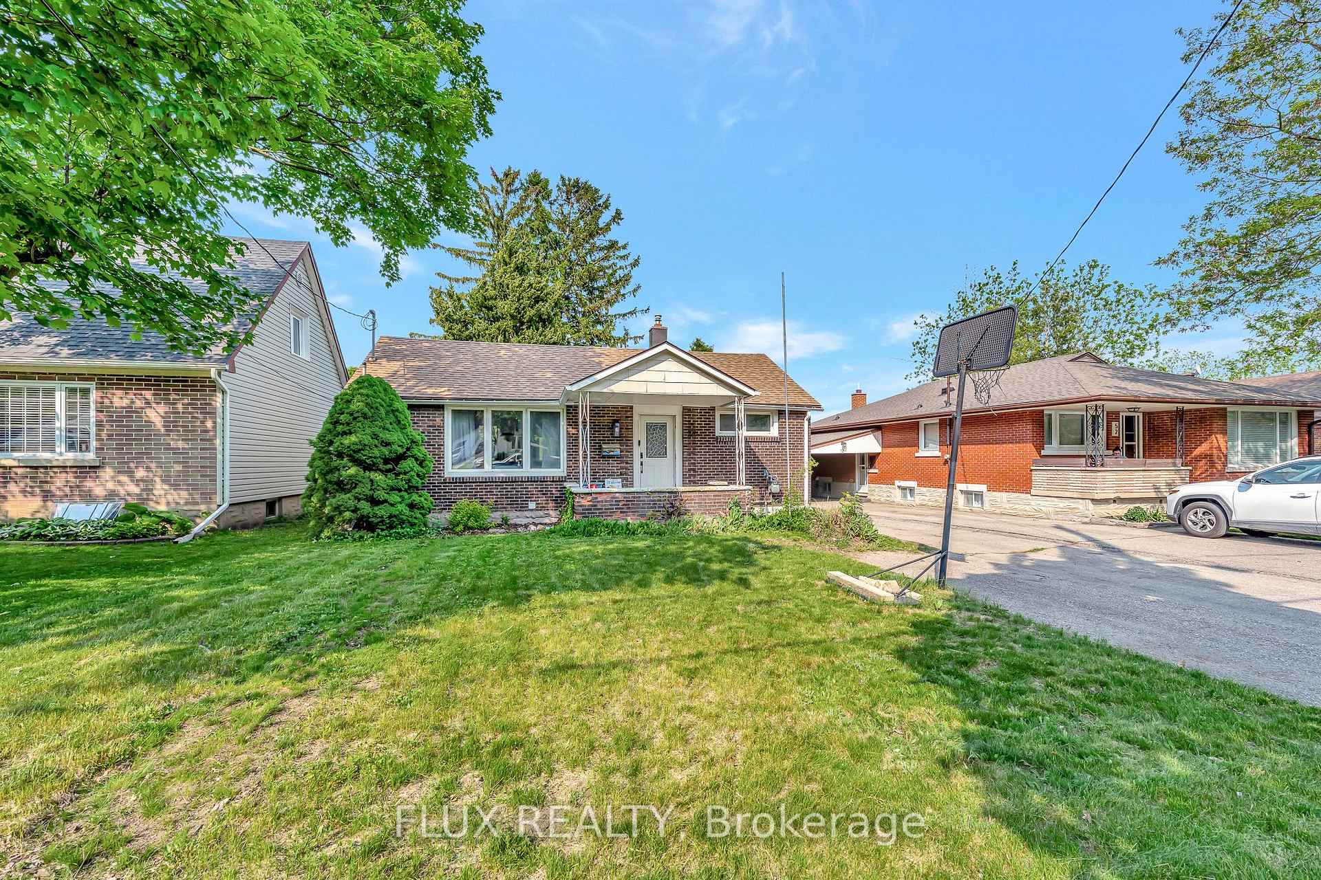 Photo 4 of 48 Belmont Avenue E, Kitchener — HOMEH