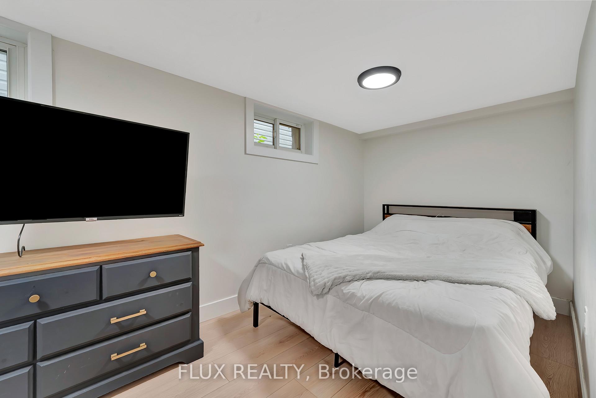 Photo 18 of 48 Belmont Avenue E, Kitchener — HOMEH