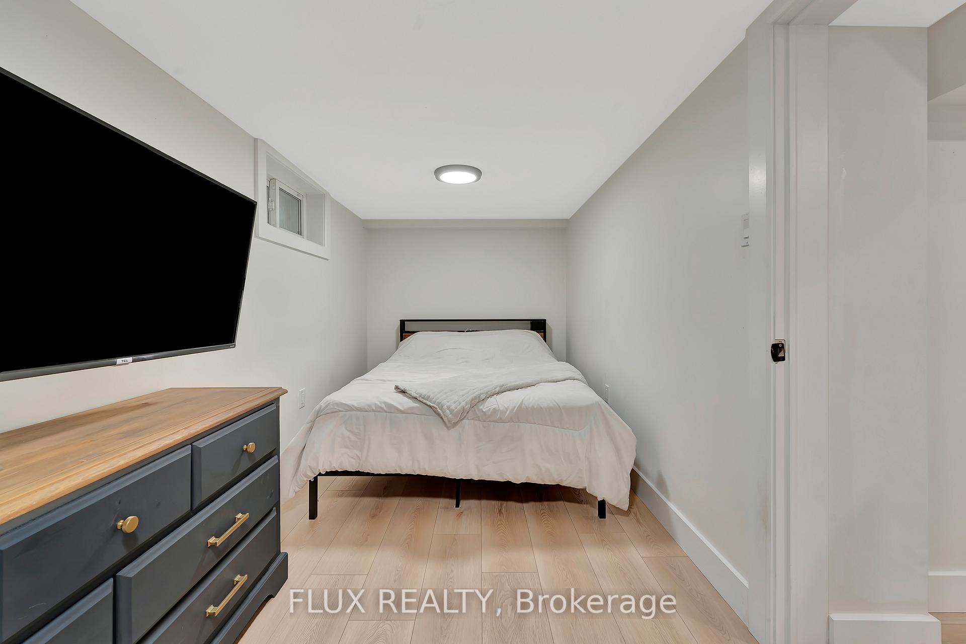 Photo 19 of 48 Belmont Avenue E, Kitchener — HOMEH