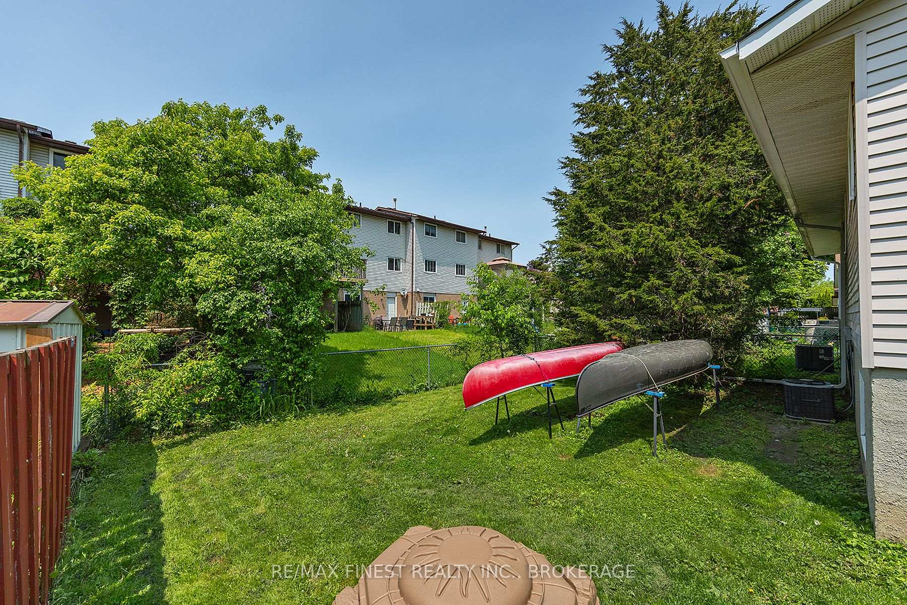 Photo 13 of 49 Limeridge Drive, Kingston, Kingston East (Incl Barret Crt) — HOMEH
