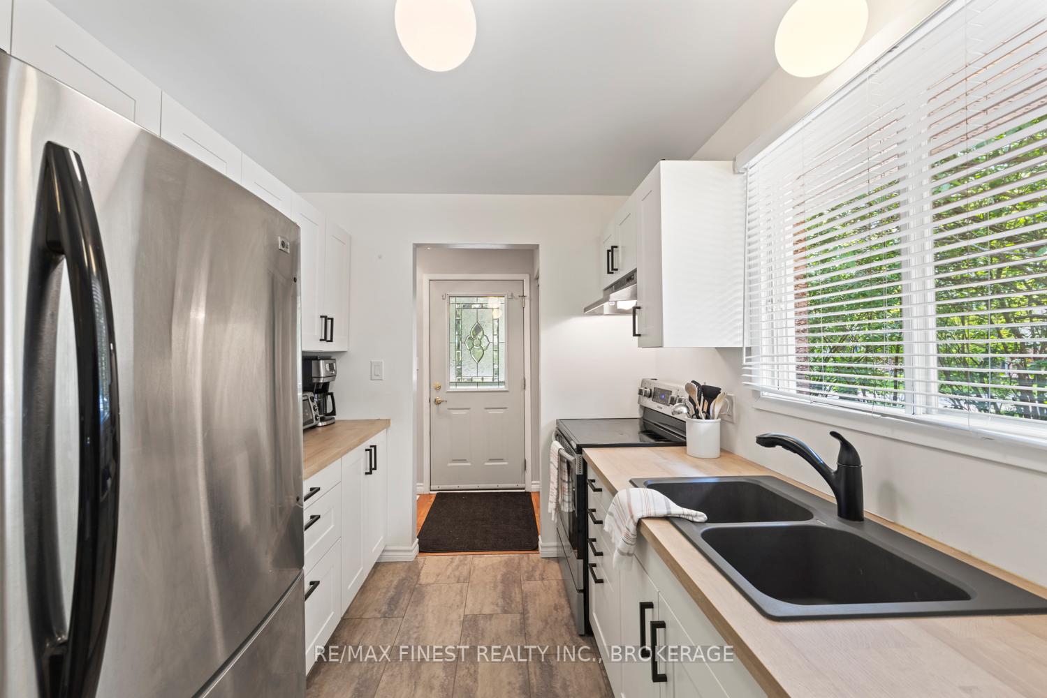 Photo 21 of 49 Limeridge Drive, Kingston, Kingston East (Incl Barret Crt) — HOMEH