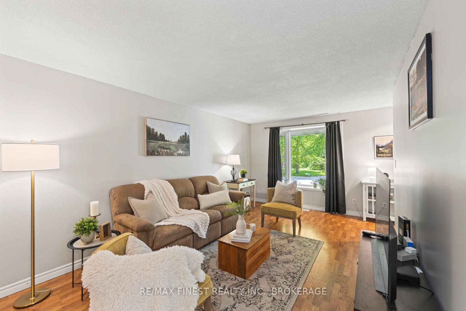 Photo 22 of 49 Limeridge Drive, Kingston, Kingston East (Incl Barret Crt) — HOMEH