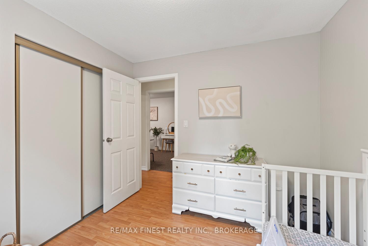 Photo 9 of 49 Limeridge Drive, Kingston, Kingston East (Incl Barret Crt) — HOMEH
