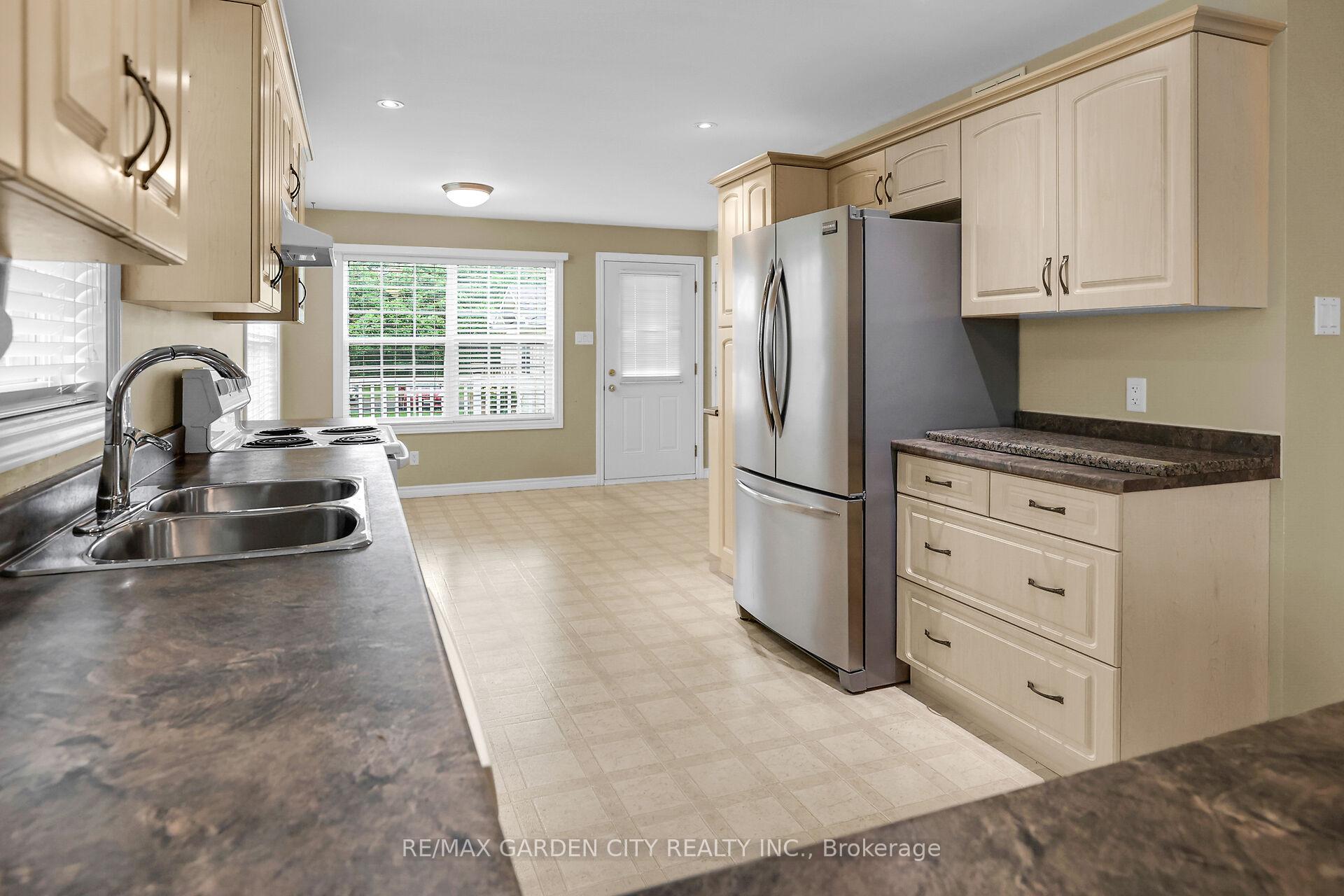 Photo 20 of 4577 Sara Lane, Lincoln, Beamsville — HOMEH