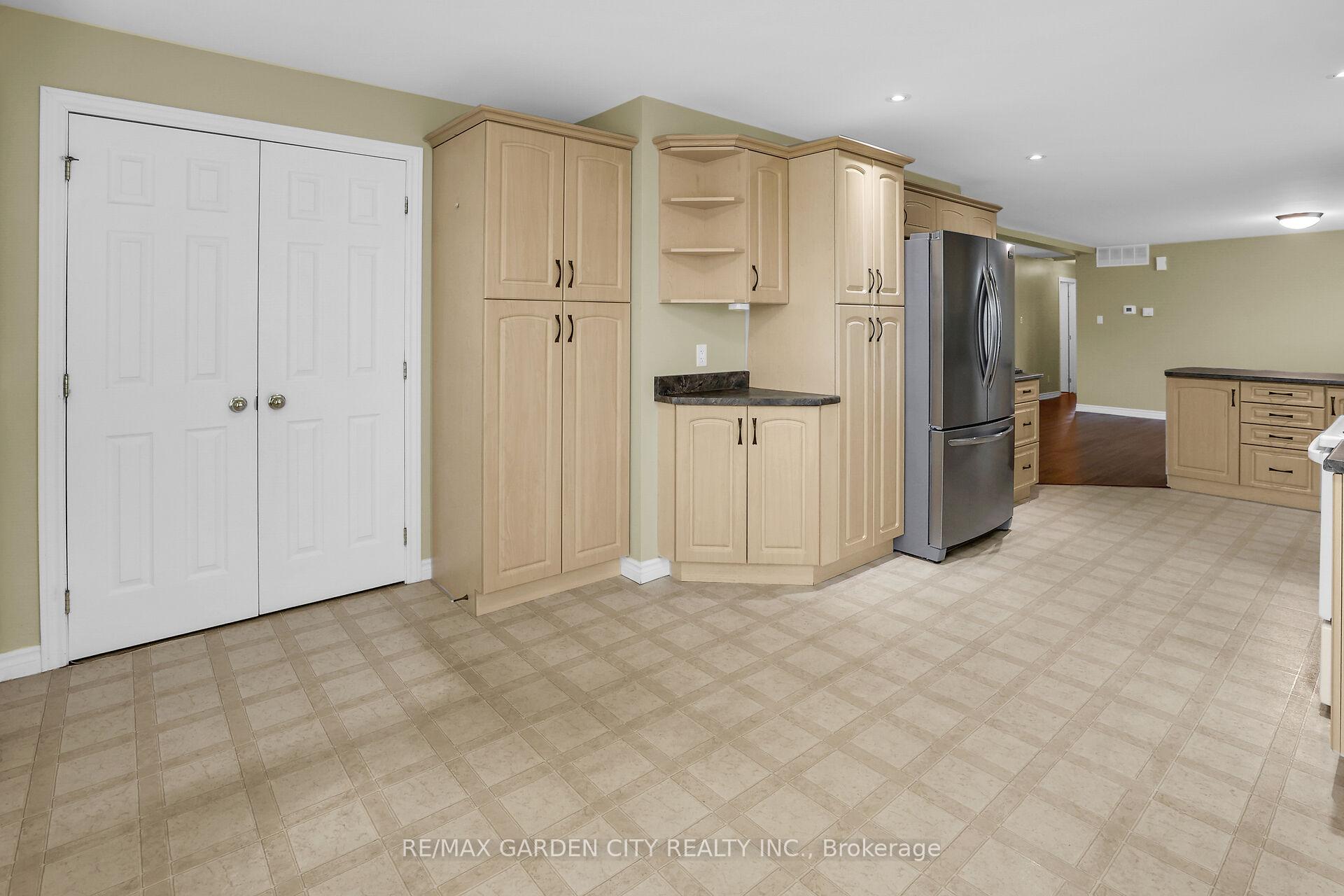 Photo 11 of 4577 Sara Lane, Lincoln, Beamsville — HOMEH