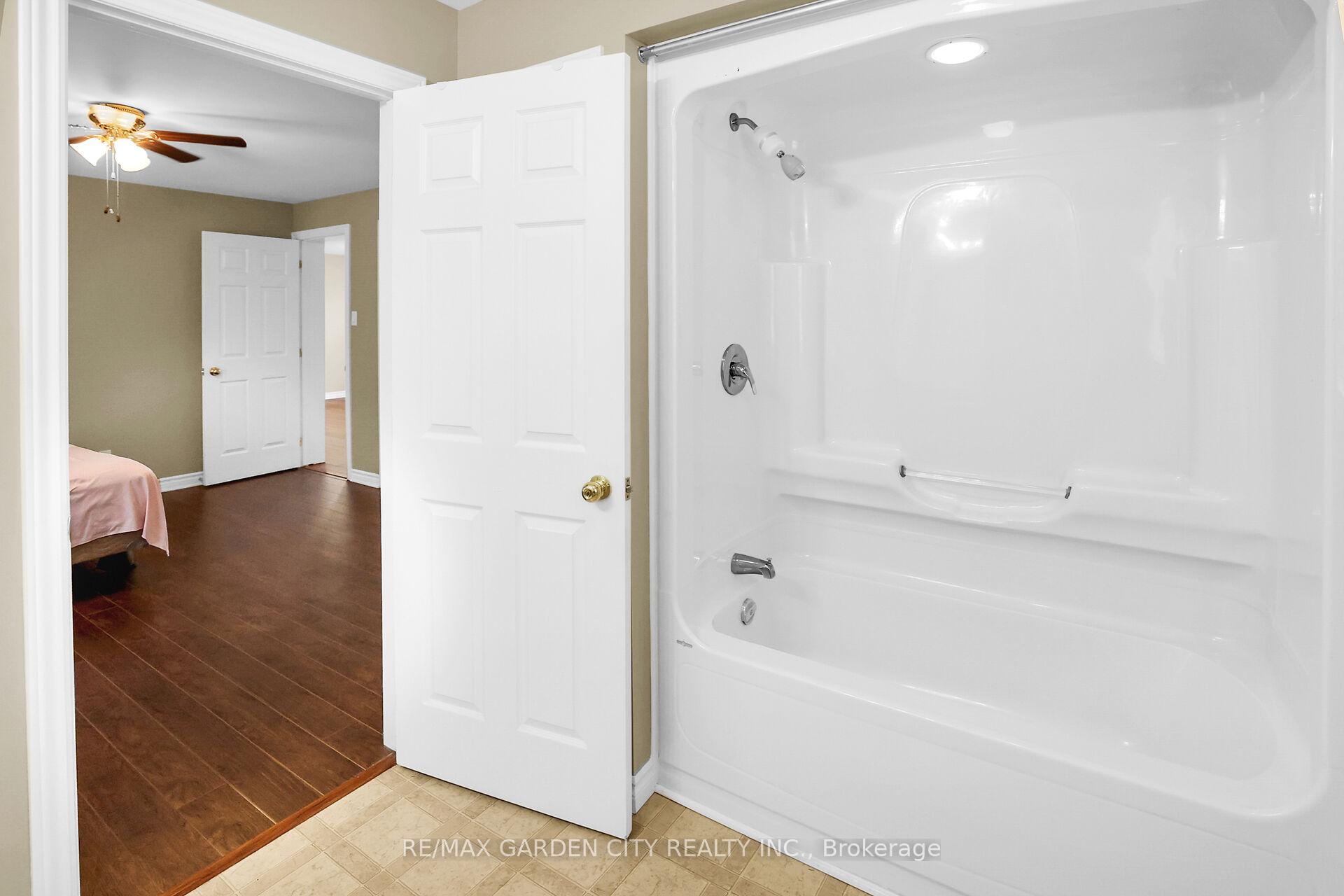 Photo 16 of 4577 Sara Lane, Lincoln, Beamsville — HOMEH