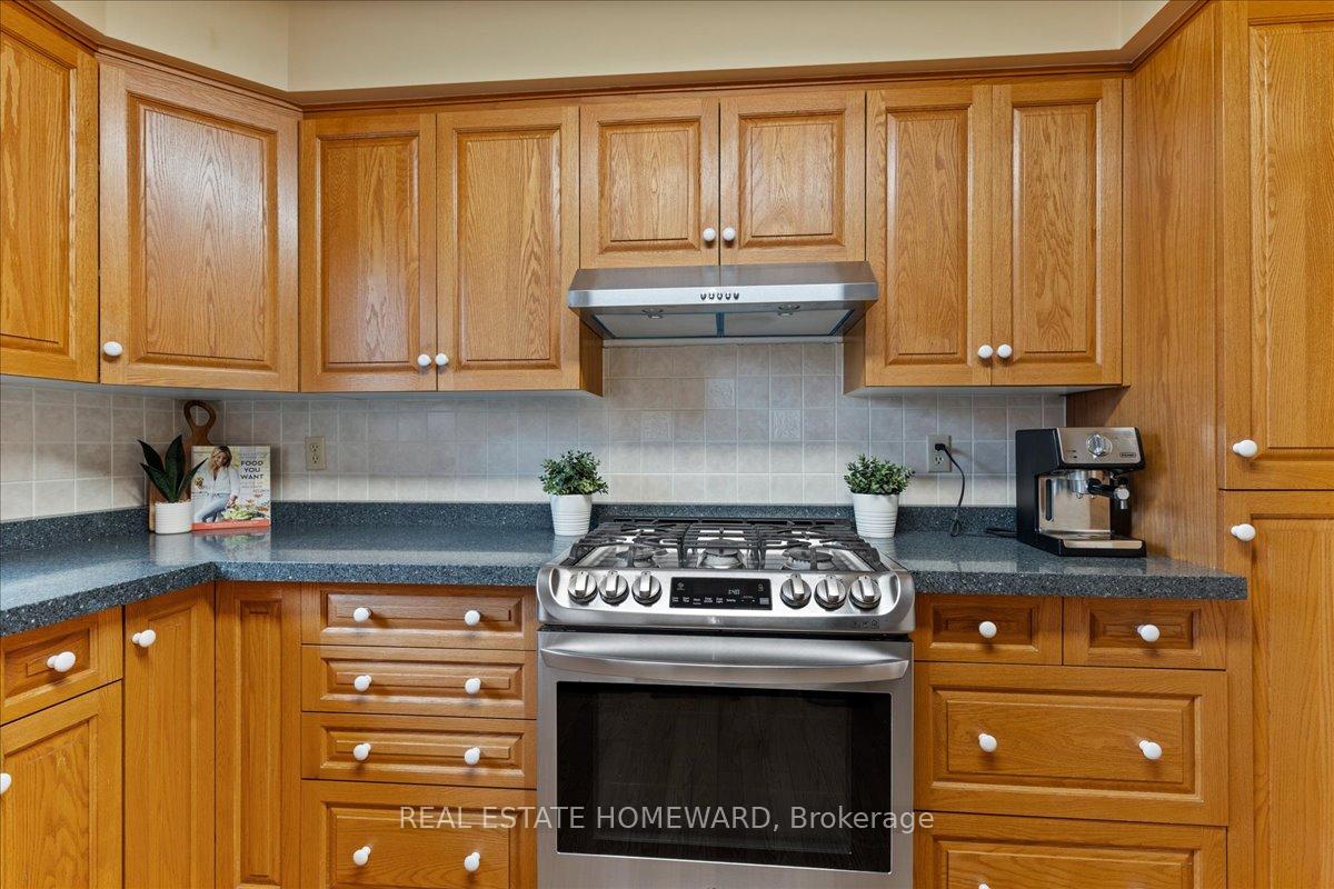 Photo 9 of 339 Bushview Crescent, Waterloo — HOMEH