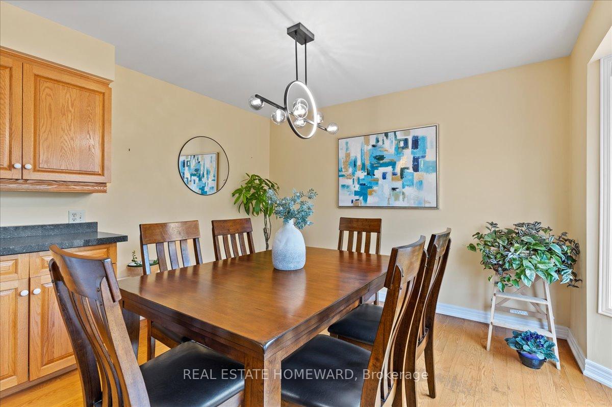 Photo 8 of 339 Bushview Crescent, Waterloo — HOMEH