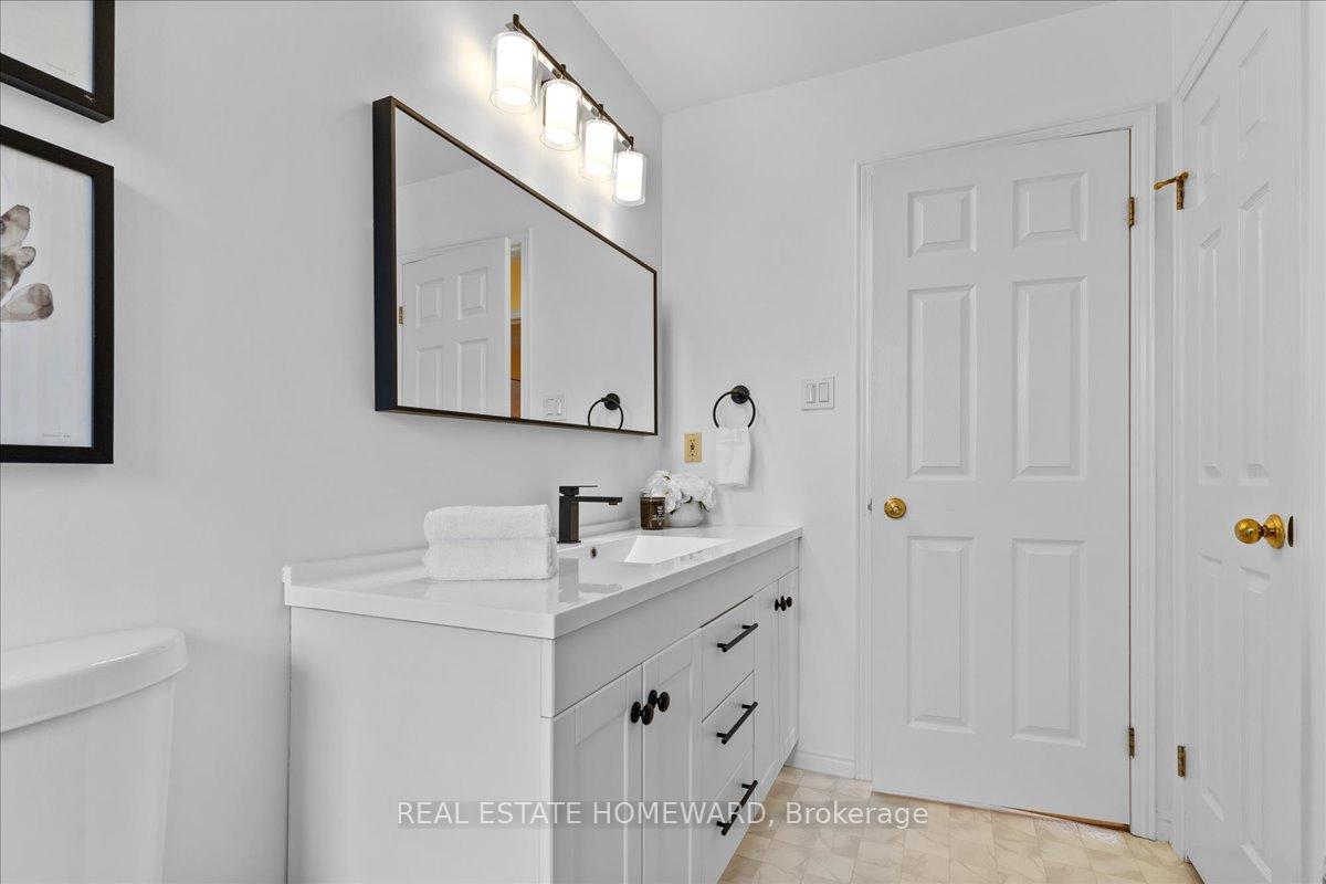 Photo 12 of 339 Bushview Crescent, Waterloo — HOMEH