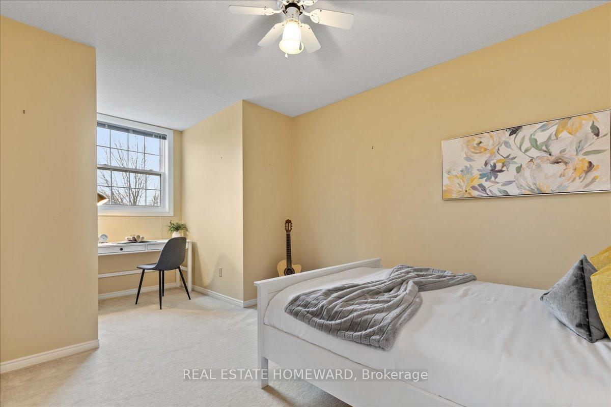 Photo 14 of 339 Bushview Crescent, Waterloo — HOMEH