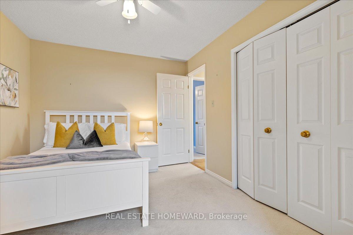 Photo 18 of 339 Bushview Crescent, Waterloo — HOMEH