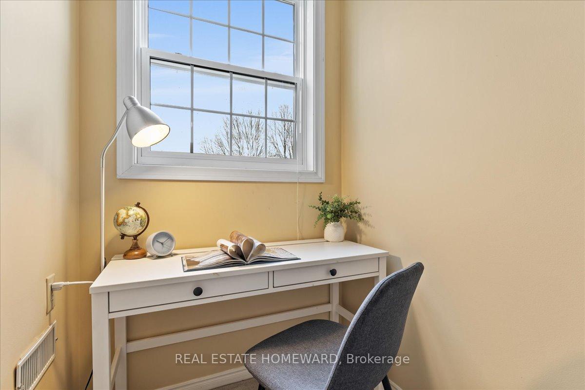 Photo 17 of 339 Bushview Crescent, Waterloo — HOMEH