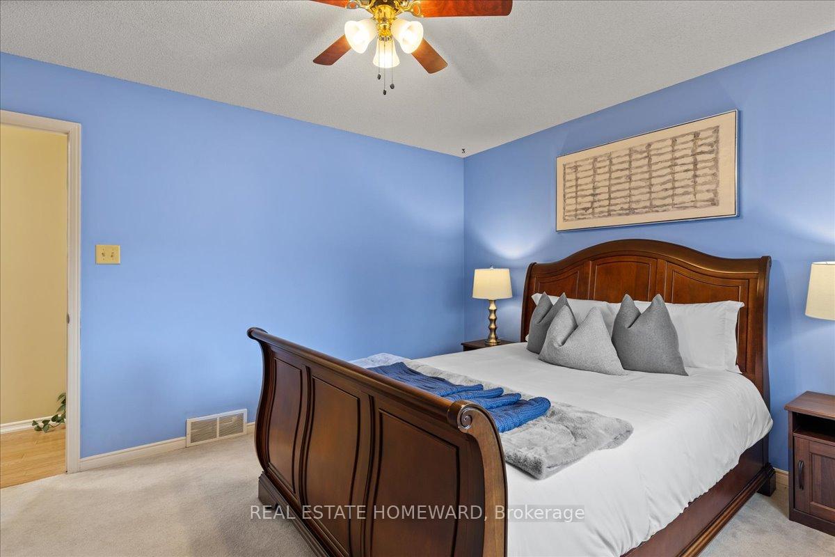 Photo 23 of 339 Bushview Crescent, Waterloo — HOMEH