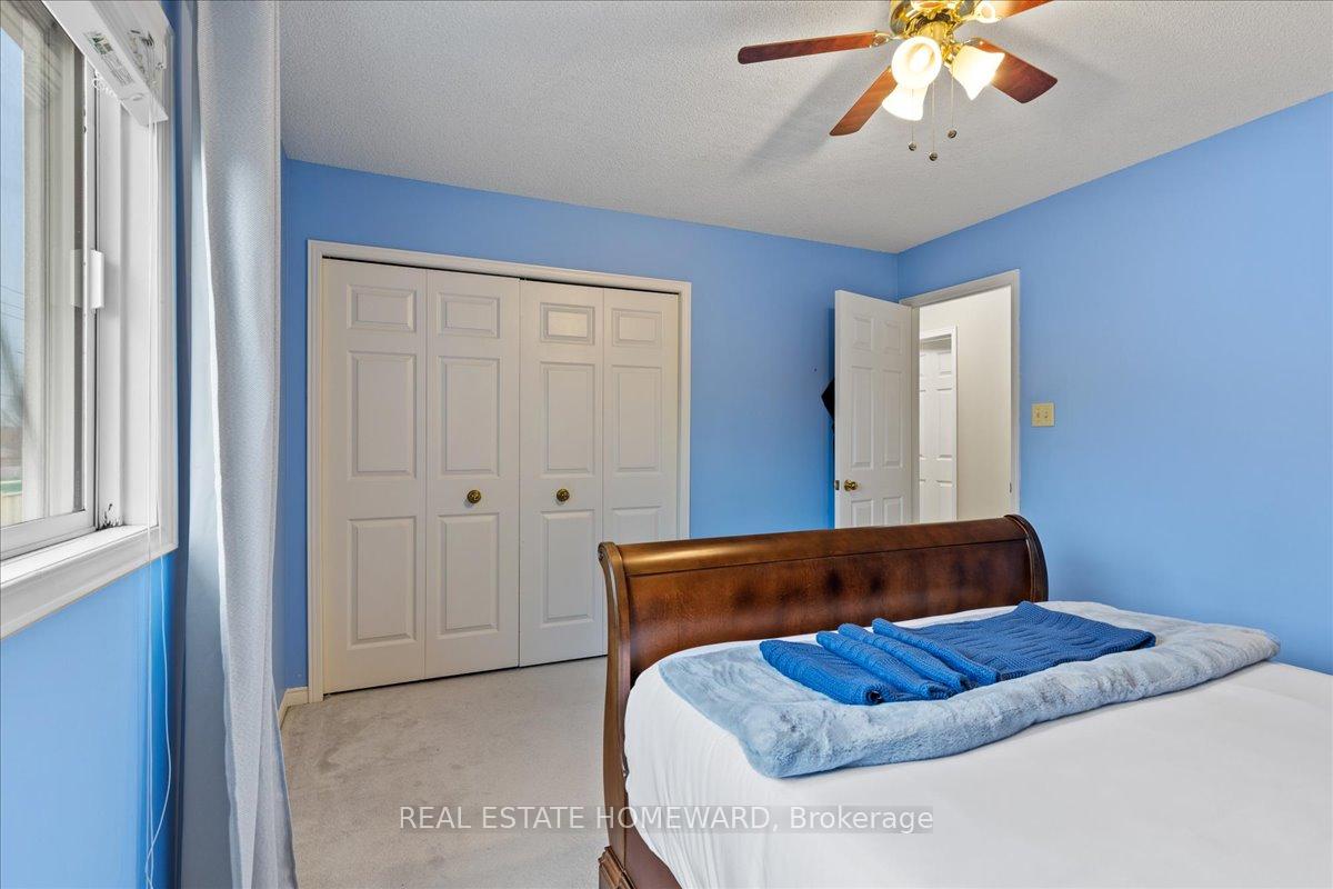 Photo 26 of 339 Bushview Crescent, Waterloo — HOMEH