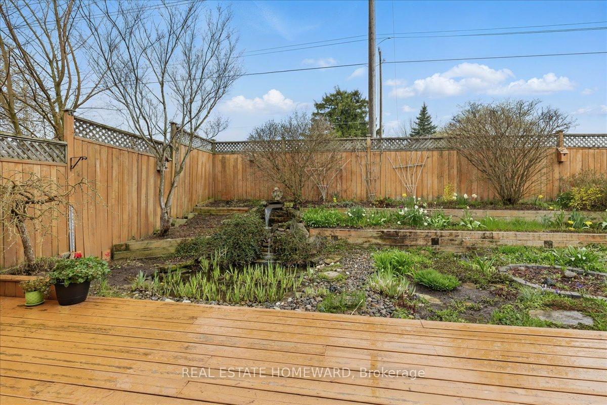 Photo 37 of 339 Bushview Crescent, Waterloo — HOMEH